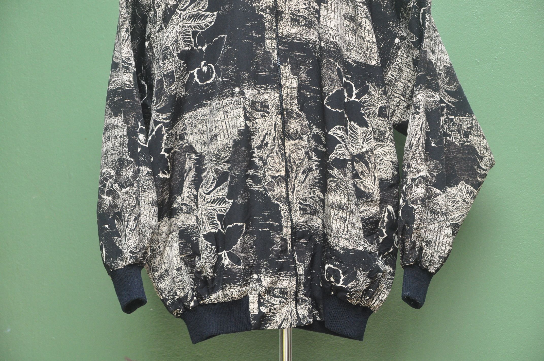 Designer × Japanese Brand × Vintage Vintage Japanese Fullprint Multiple Sweater Size US XL / EU 56 / 4 - 3 Thumbnail
