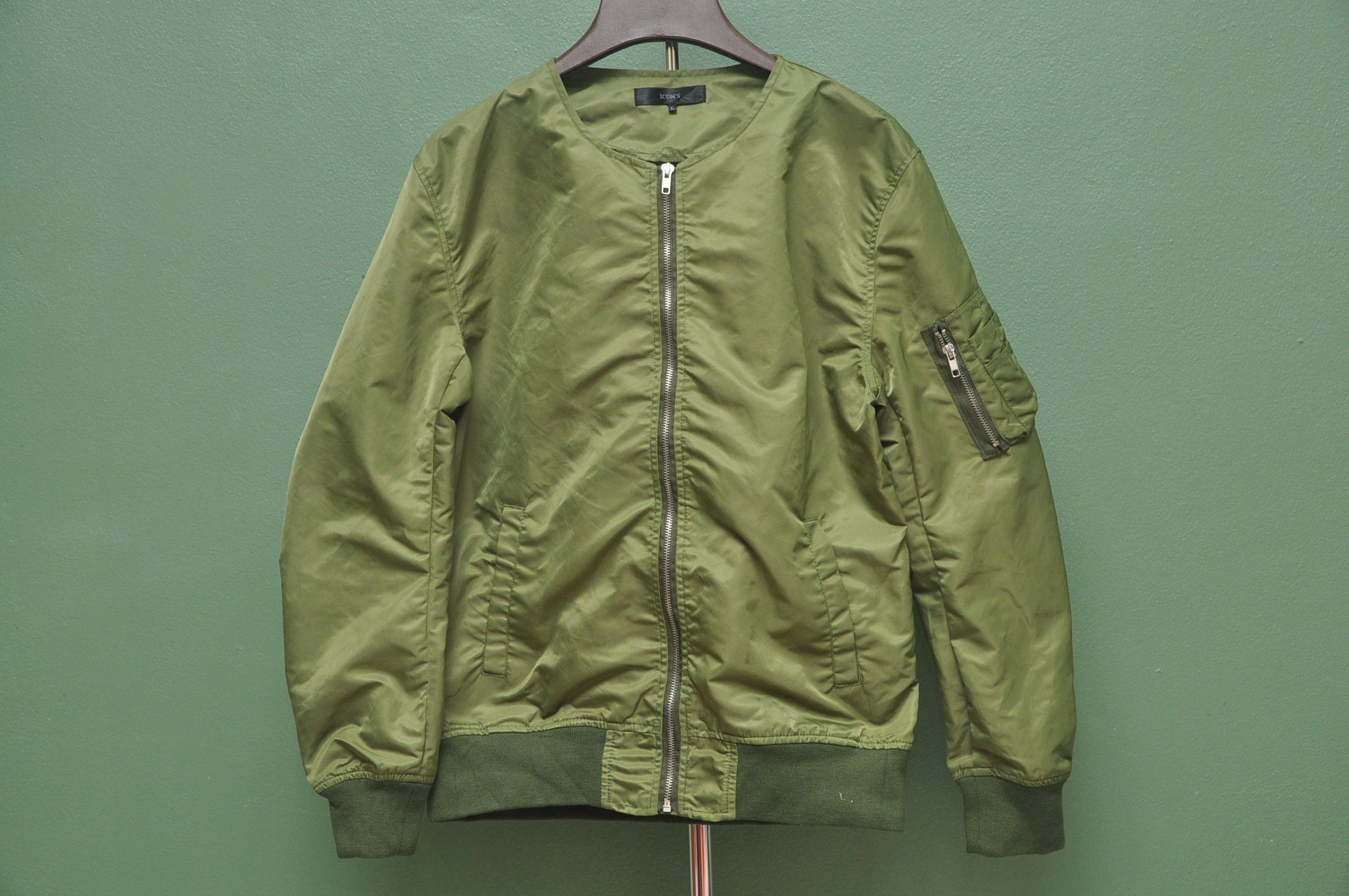 Vintage Vintage Green Army Jacket Designer Fashion Style Size M / US 6-8 / IT 42-44 - 1 Thumbnail