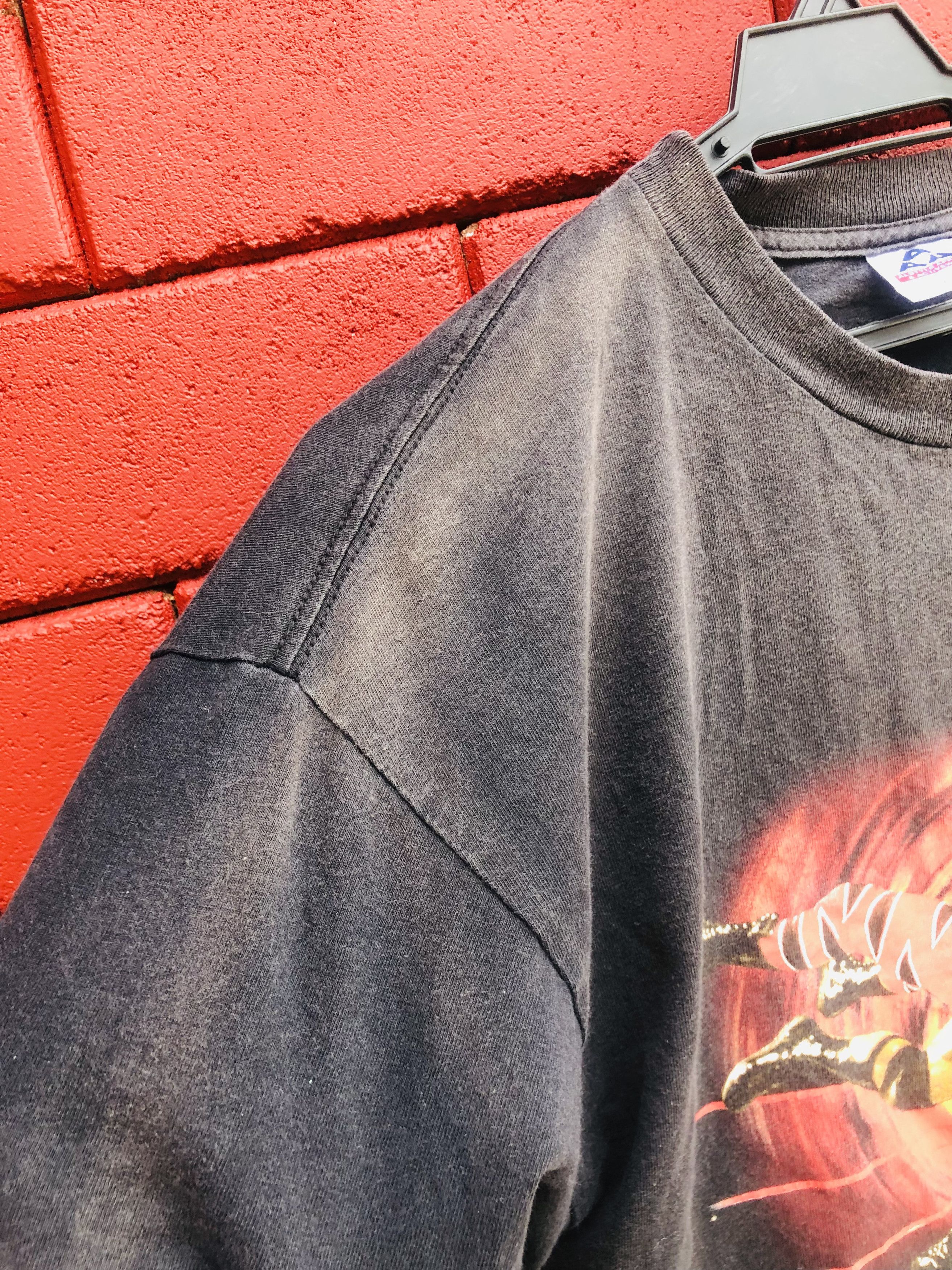 Vintage Vintage 2000s The Rock Wwe Rock Button Shirt Size US L / EU 52-54 / 3 - 8 Thumbnail