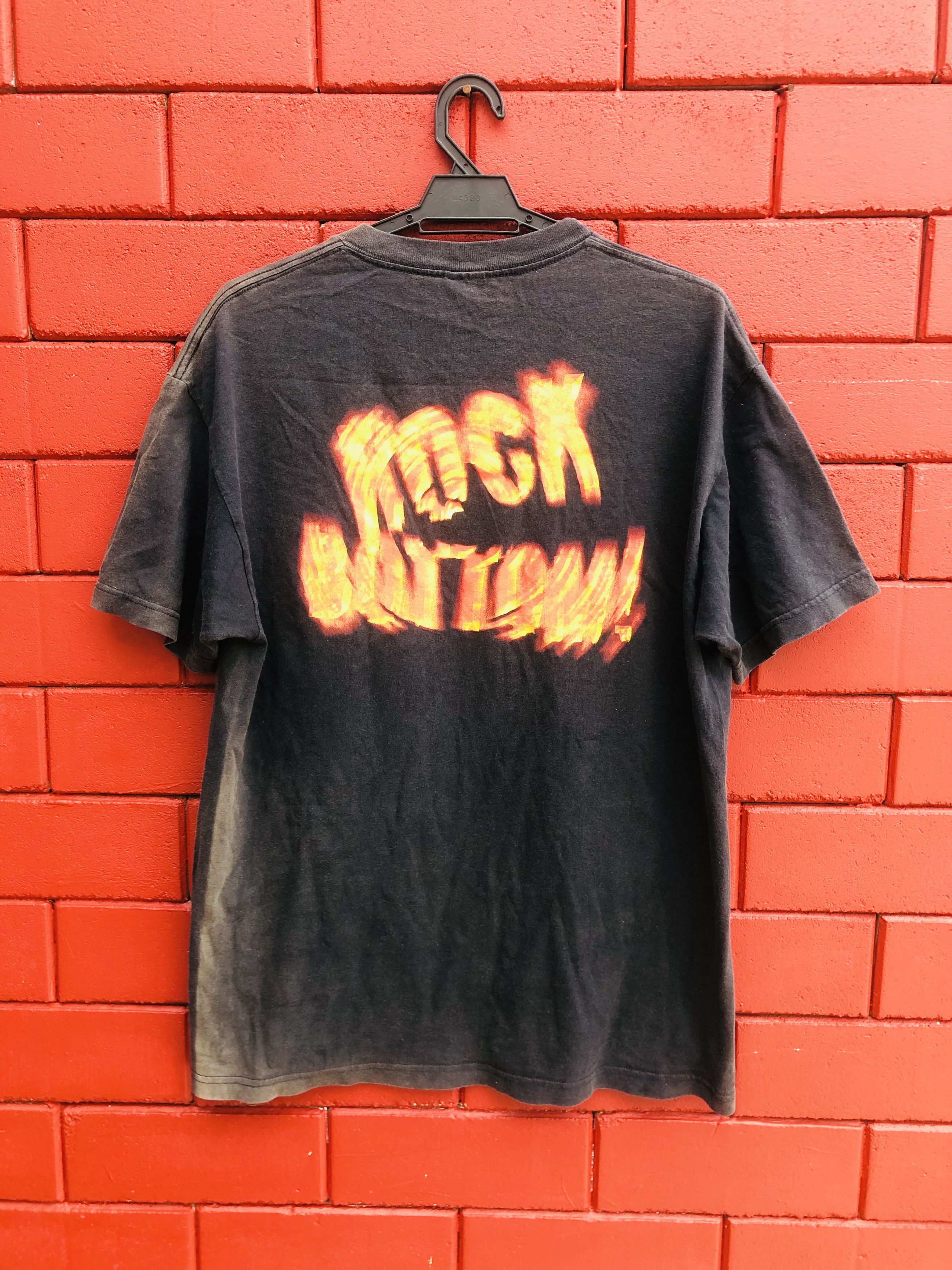 Vintage Vintage 2000s The Rock Wwe Rock Button Shirt Size US L / EU 52-54 / 3 - 2 Thumbnail
