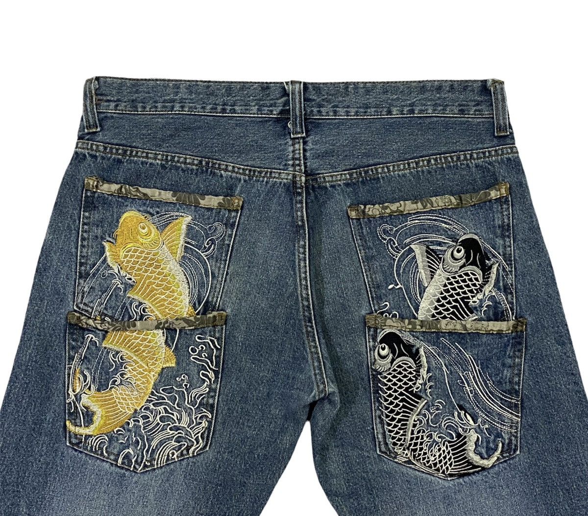 Japanese Brand Japanese Brand Koi Fish Embroidery Multi Pocket Shorts Jeans Size US 36 / EU 52 - 17 Thumbnail