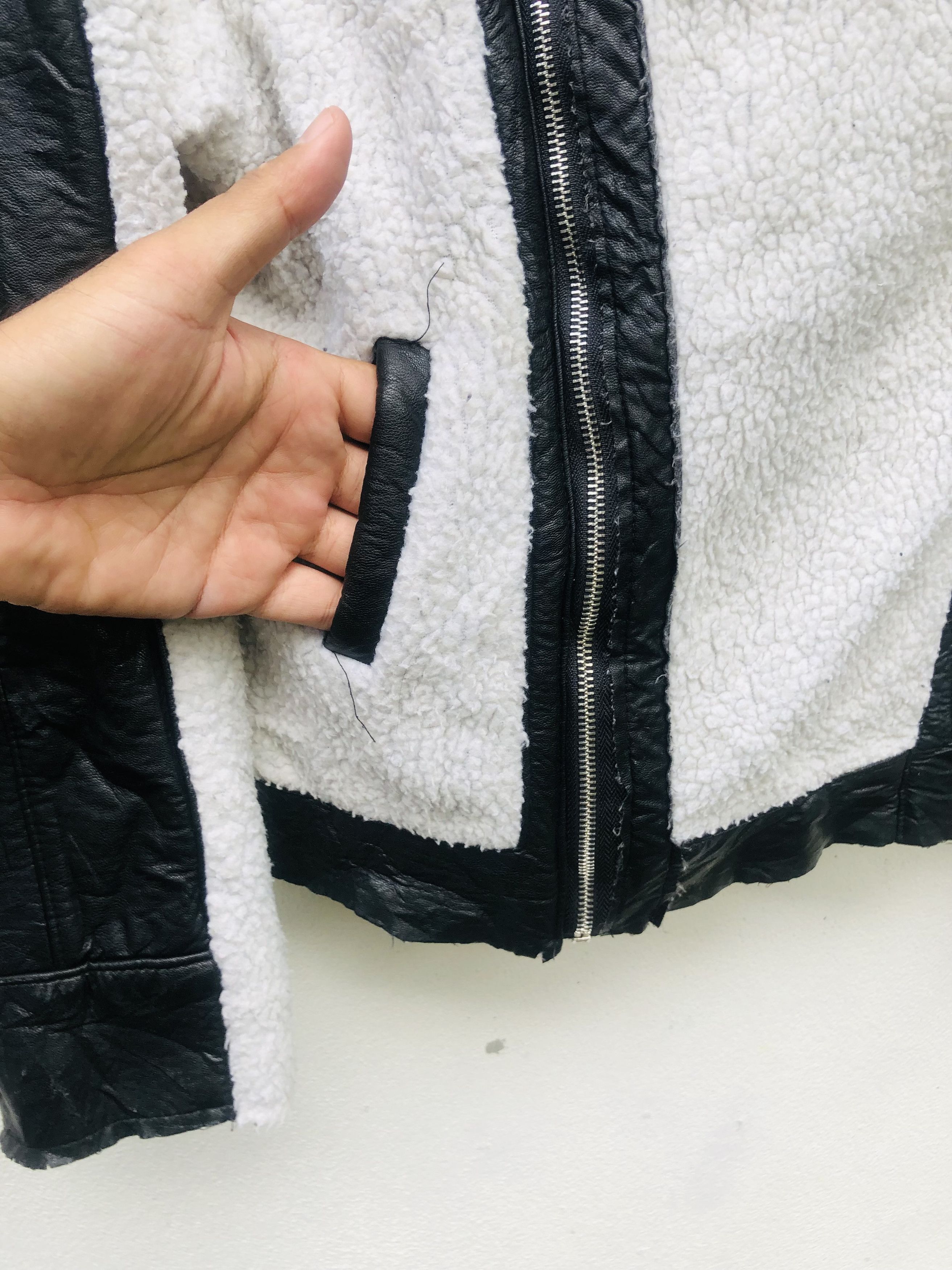 Japanese Brand Vintage Japanese Designer Travis Scott Fashion Style Size US M / EU 48-50 / 2 - 7 Thumbnail