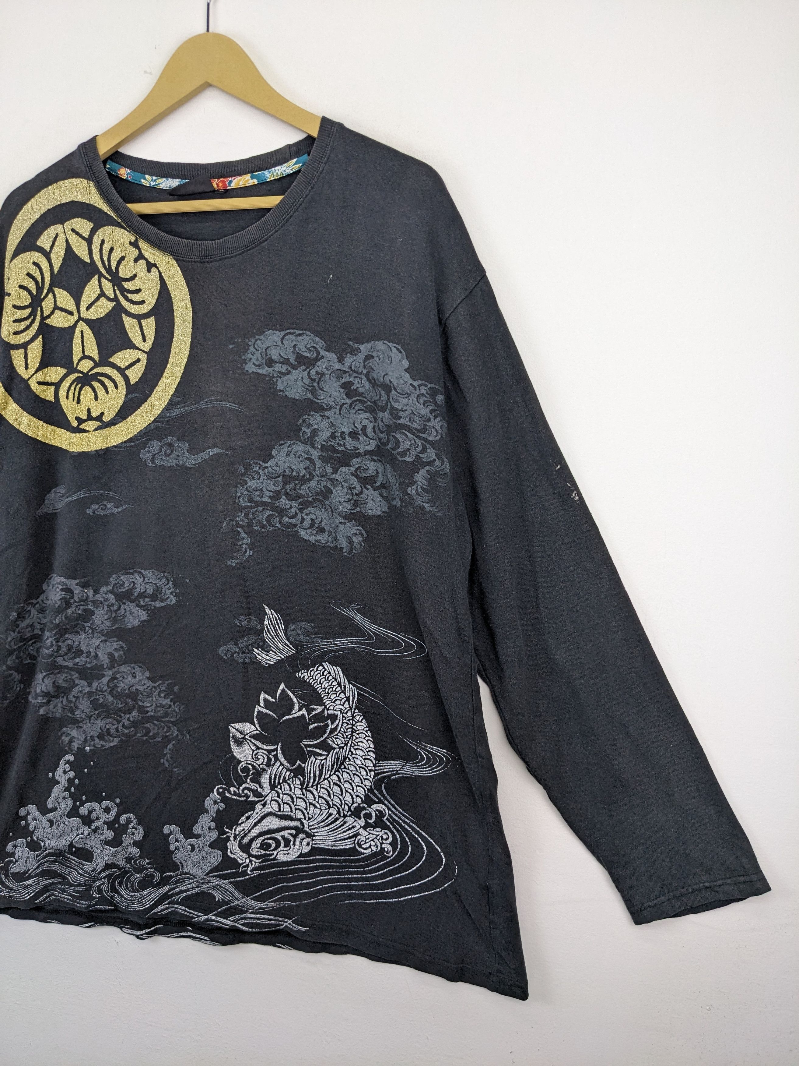 Japanese Brand Vintage Sukajan Fish Koi T Shirt Long Size US L / EU 52-54 / 3 - 5 Thumbnail
