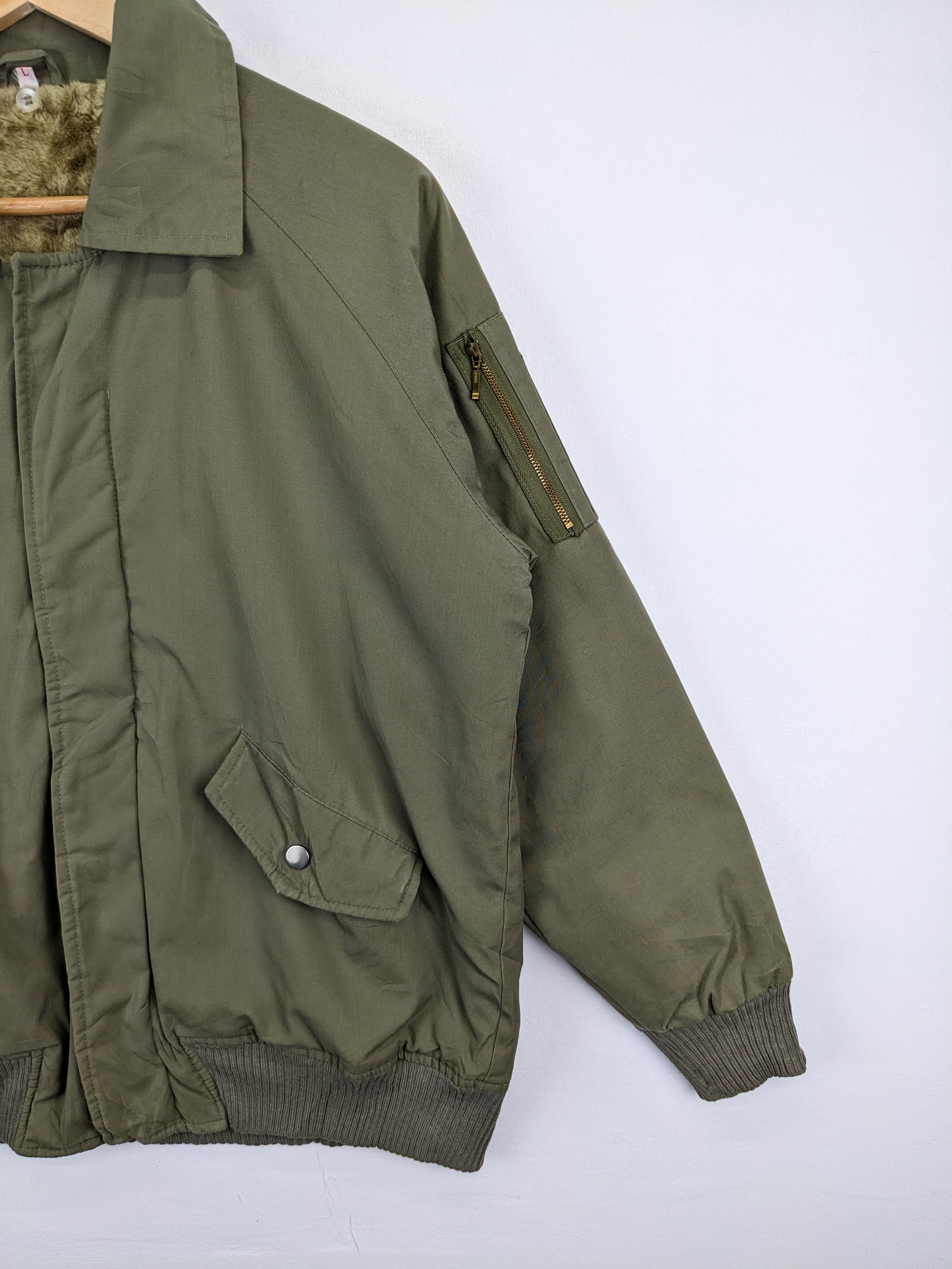 Japanese Brand × Vintage Vintage Bomber Jacket Alpha Industries Style Lining Fleece Size US L / EU 52-54 / 3 - 10 Thumbnail