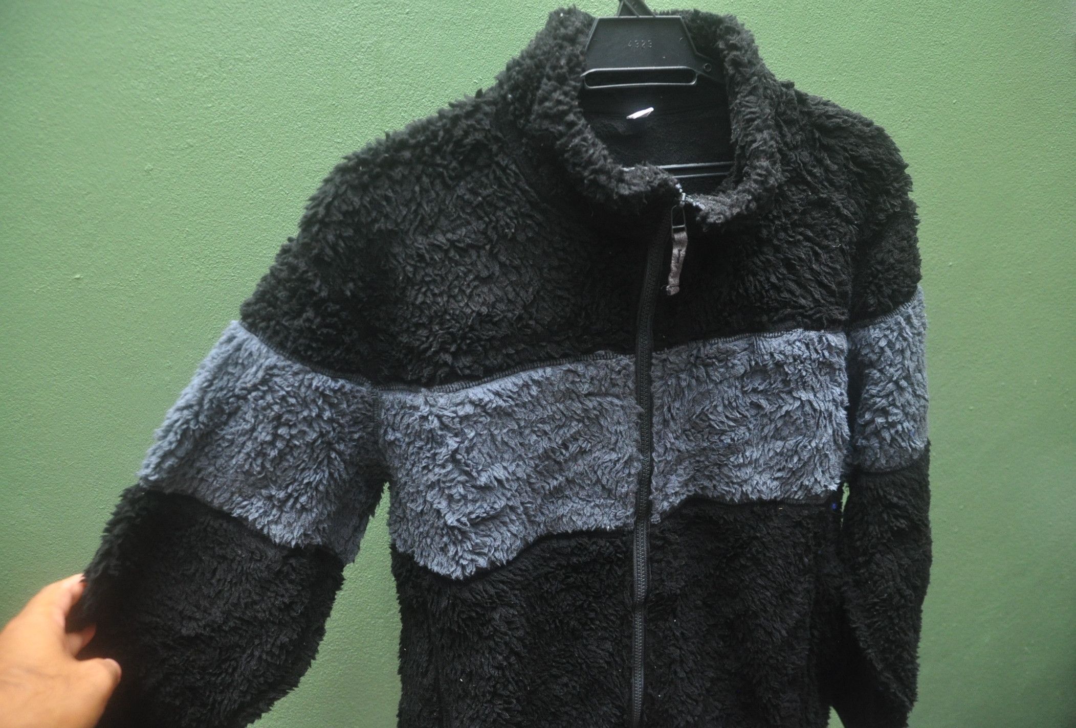 Designer × Japanese Brand × Uniqlo Vintage Uniqlo Japanese Fashion Style Sweater Jacket Size US L / EU 52-54 / 3 - 6 Thumbnail