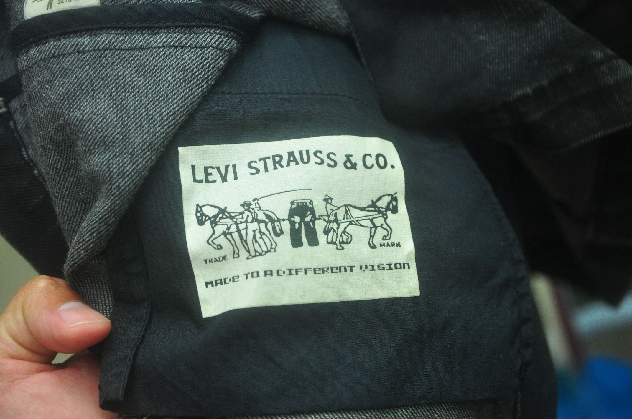 Japanese Brand × Levi's × Vintage Vintage Levis Denim Jacket Travis Scott Fashion Style Size US L / EU 52-54 / 3 - 6 Thumbnail