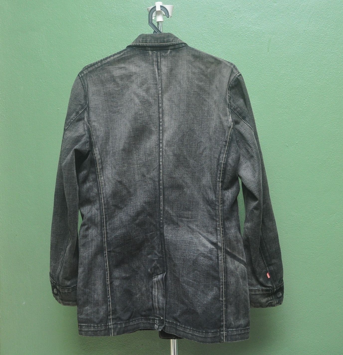 Japanese Brand × Levi's × Vintage Vintage Levis Denim Jacket Travis Scott Fashion Style Size US L / EU 52-54 / 3 - 2 Thumbnail