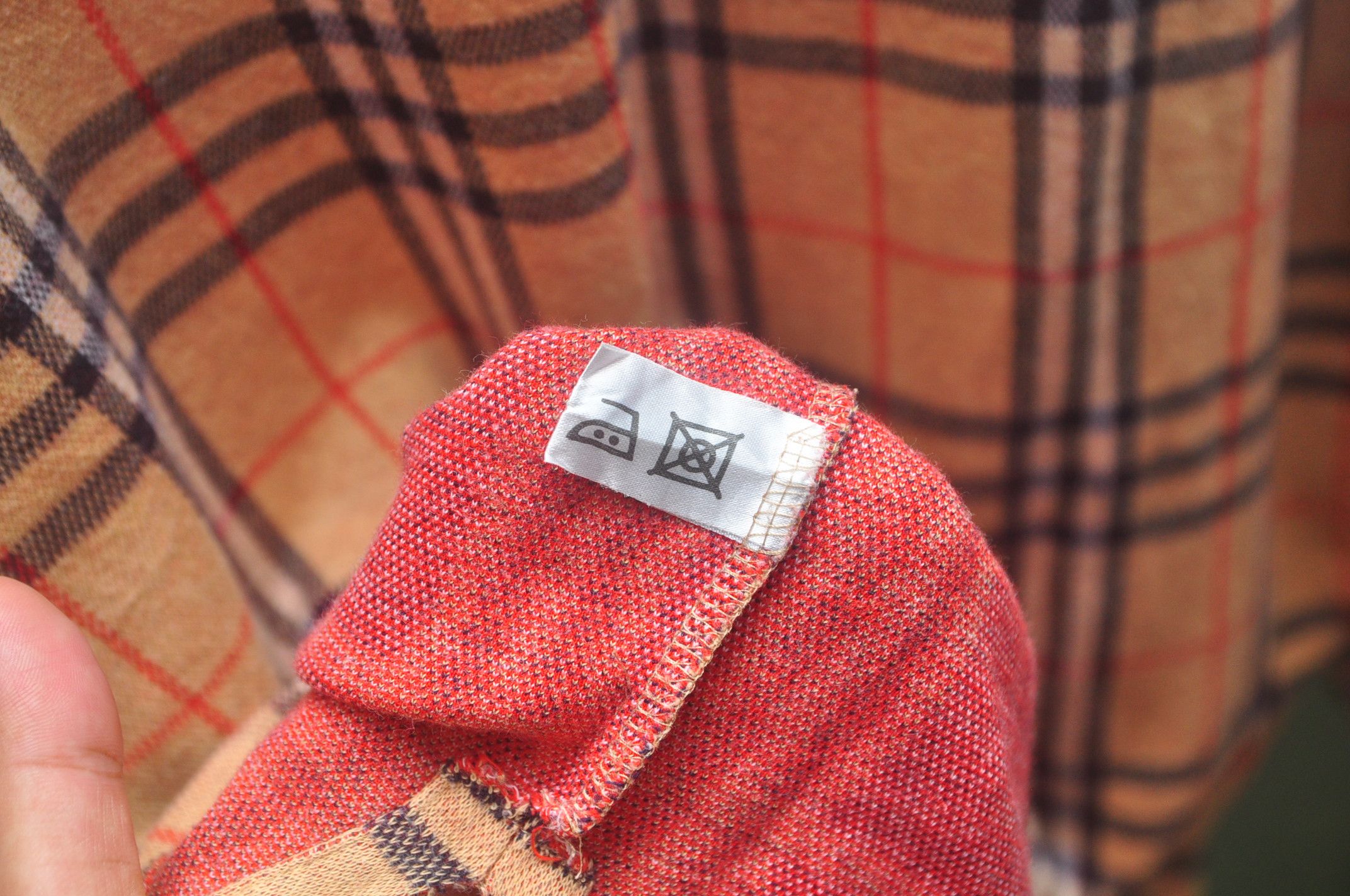 Burberry × Designer × Japanese Brand Vintage Burberrys Monogram Zucca Multicolour Long Sleeve Size US L / EU 52-54 / 3 - 7 Thumbnail