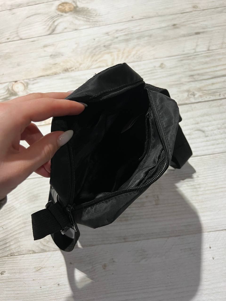 Nike Vintage Nike Messenger Bag Shoulders Swoosh 90s Drill Size ONE SIZE - 9 Thumbnail