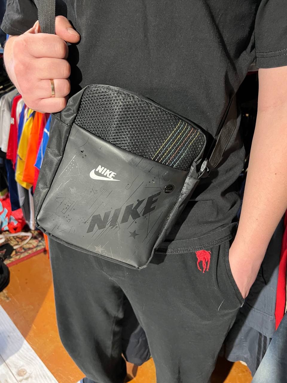 Nike Vintage Nike Messenger Bag Shoulders Swoosh 90s Drill Size ONE SIZE - 2 Thumbnail