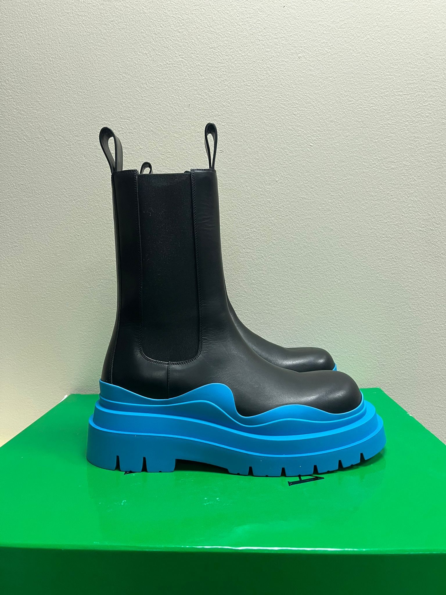 Bottega Veneta O1RSHD1 BV Tire Boots High Top Military Calf Black - AM AM Size US 11 / EU 44 - 3 Thumbnail