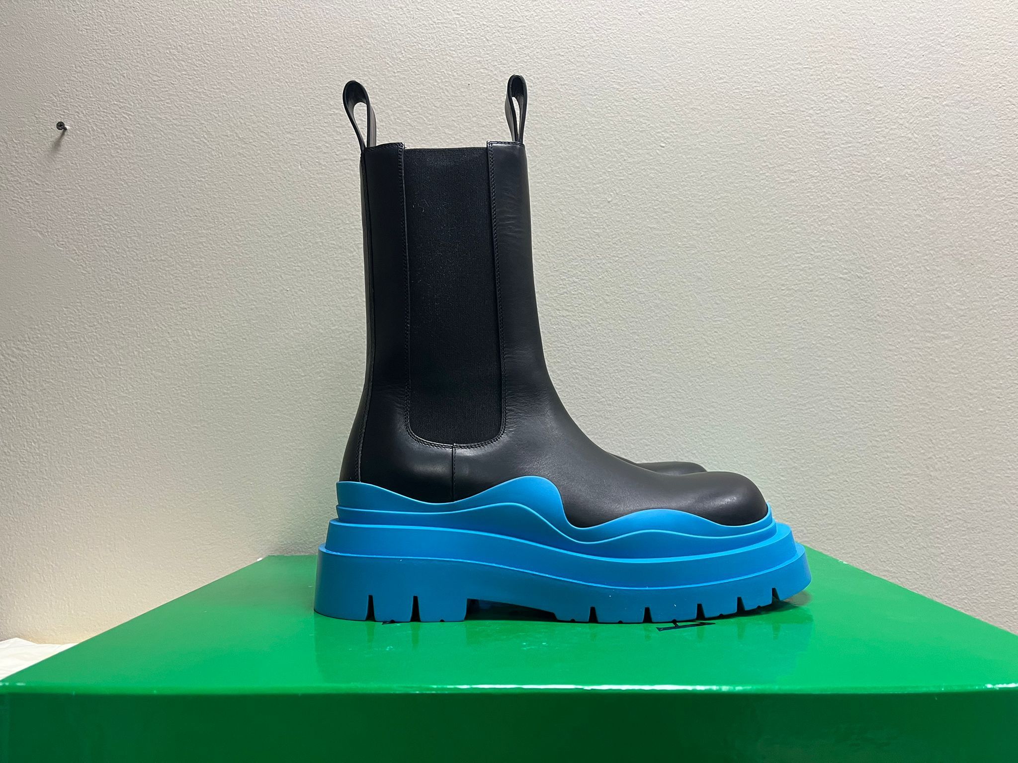 Bottega Veneta O1RSHD1 BV Tire Boots High Top Military Calf Black - AM AM Size US 11 / EU 44 - 4 Thumbnail
