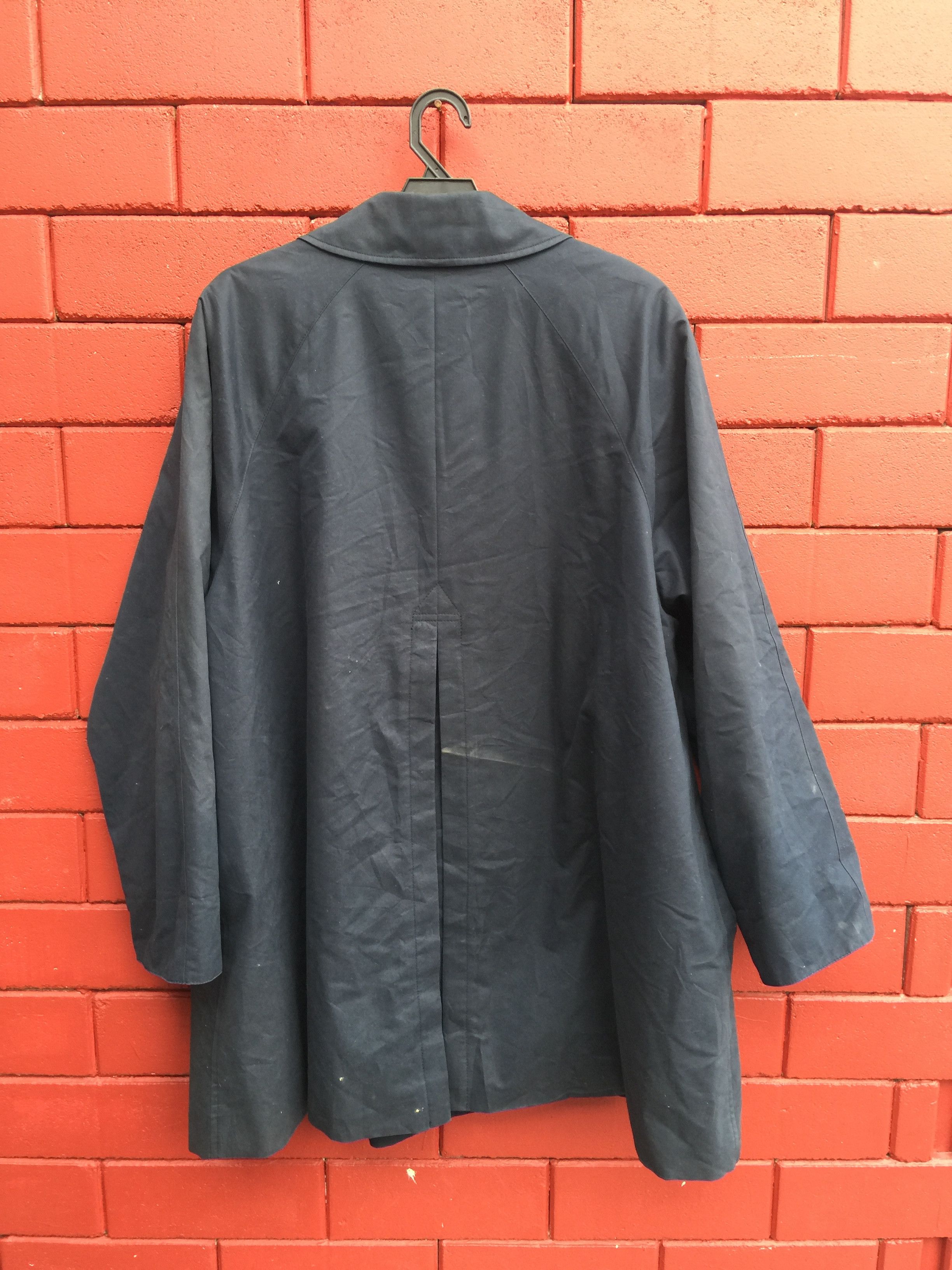 Burberry × Designer × Japanese Brand Vintage Burberrys Long Coat Travis Scott Fashion Style Size US L / EU 52-54 / 3 - 2 Thumbnail