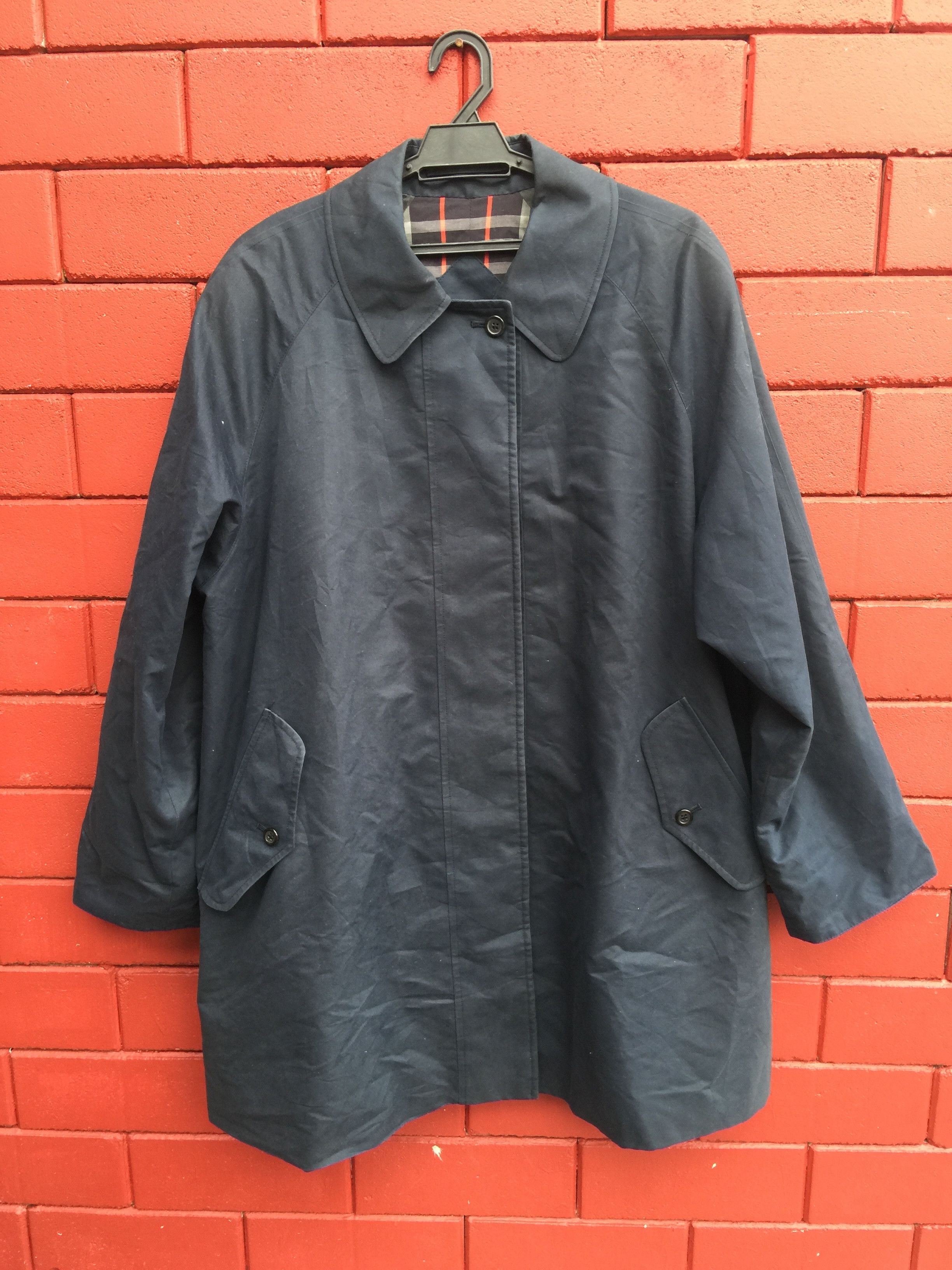 Burberry × Designer × Japanese Brand Vintage Burberrys Long Coat Travis Scott Fashion Style Size US L / EU 52-54 / 3 - 1 Thumbnail