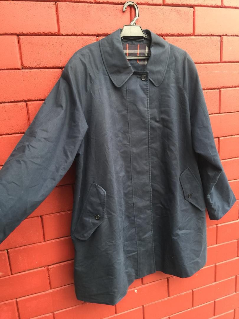 Burberry × Designer × Japanese Brand Vintage Burberrys Long Coat Travis Scott Fashion Style Size US L / EU 52-54 / 3 - 3 Thumbnail