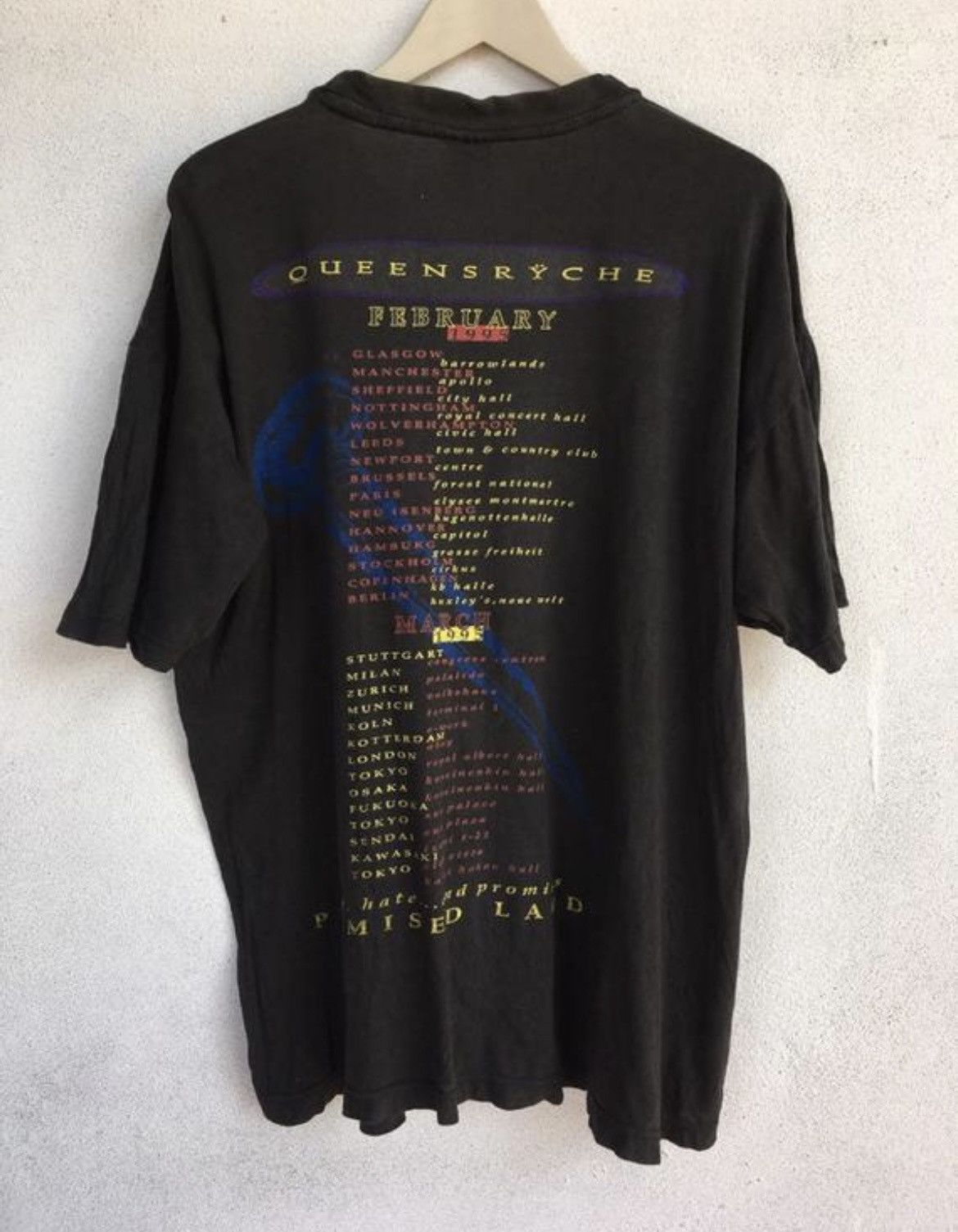 Band Tees Vintage 90s Queensrÿche heavy metal band tee Size US XL / EU 56 / 4 - 2 Thumbnail