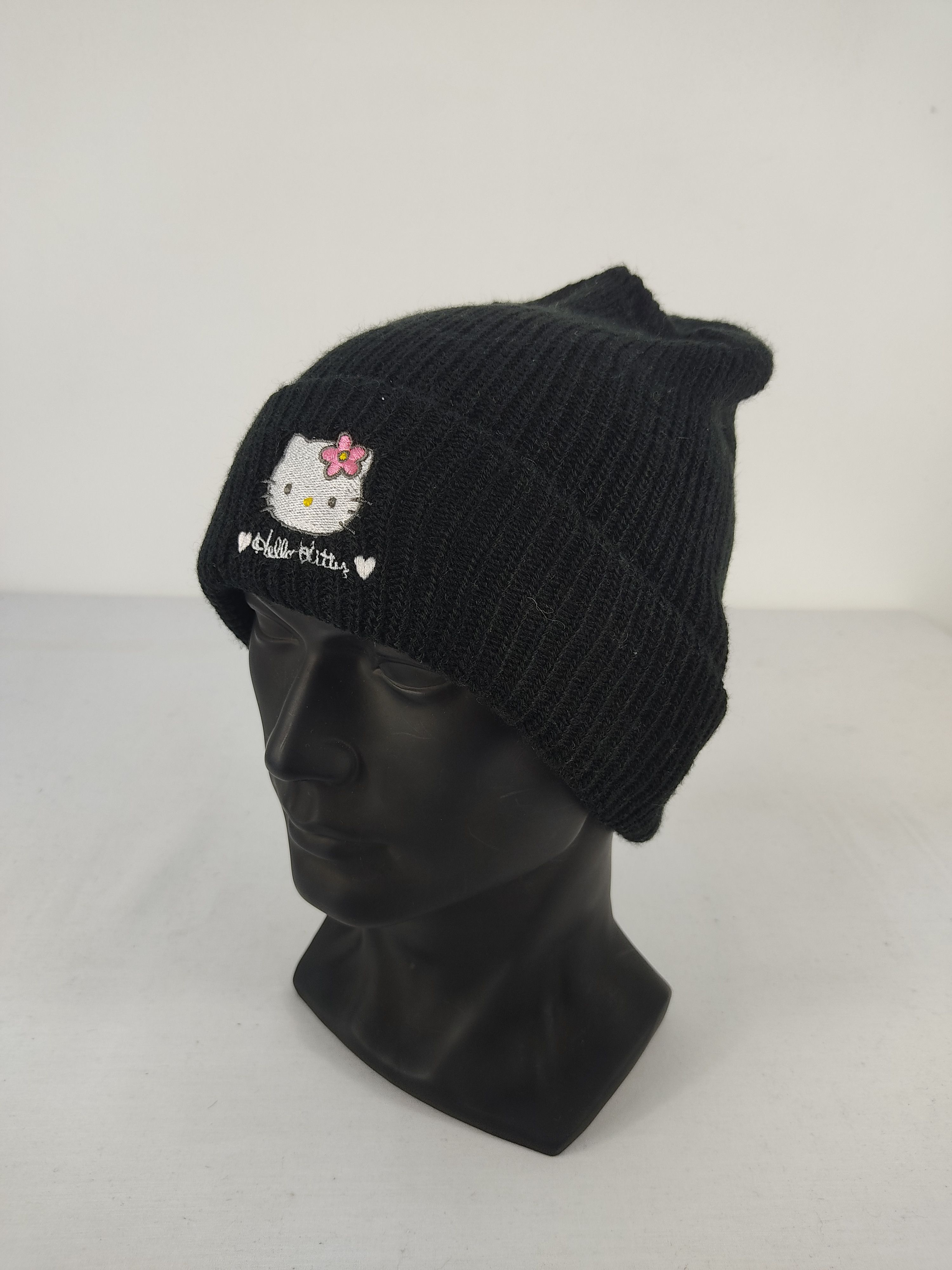 Anime Hello Kitty by Sanrio Beanie / Snow Hat / Snow Cap Size ONE SIZE - 1 Thumbnail