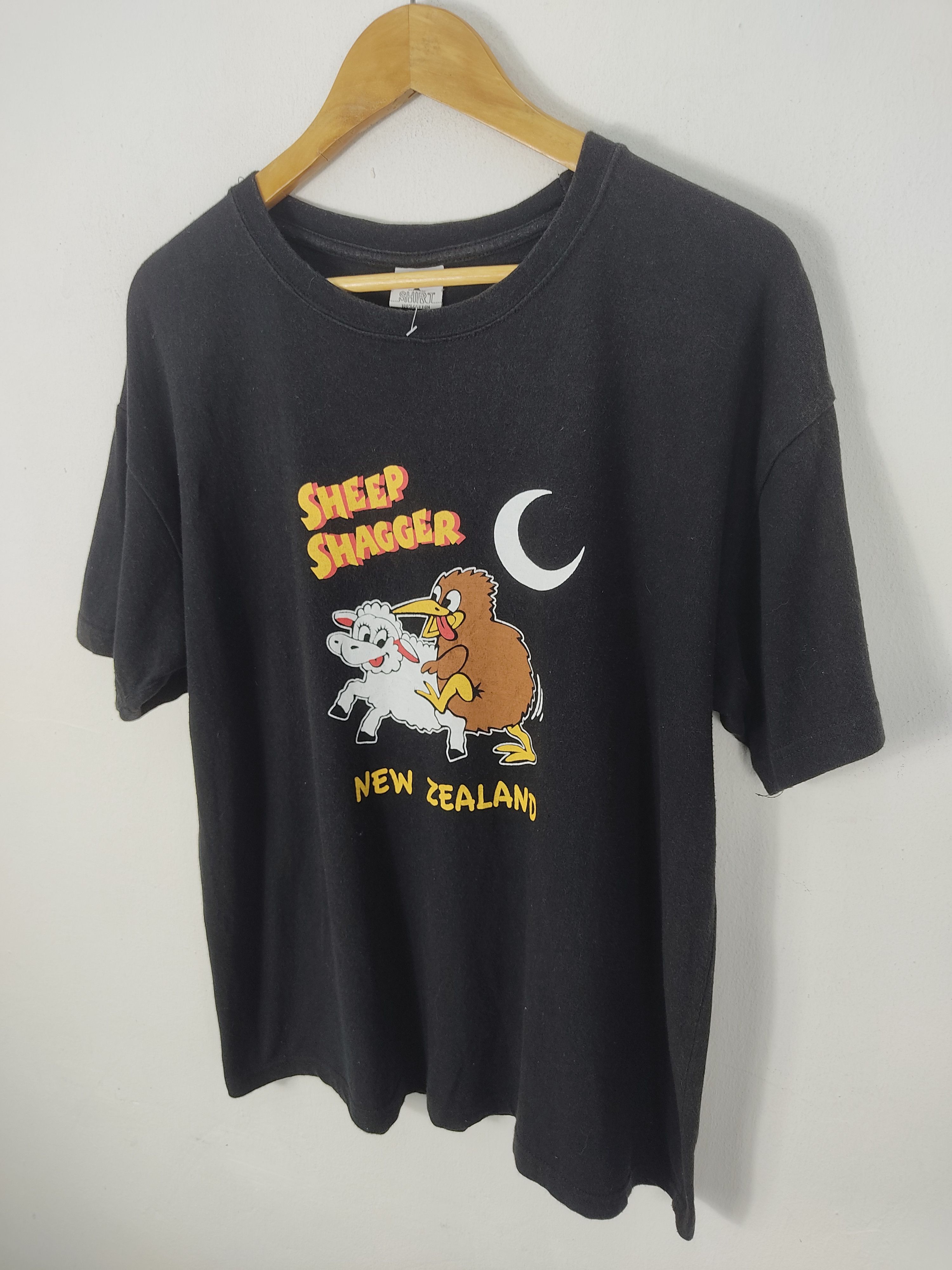 Vintage Vintage Sheep Shagger New Zealand T-Shirt Size US L / EU 52-54 / 3 - 2 Thumbnail
