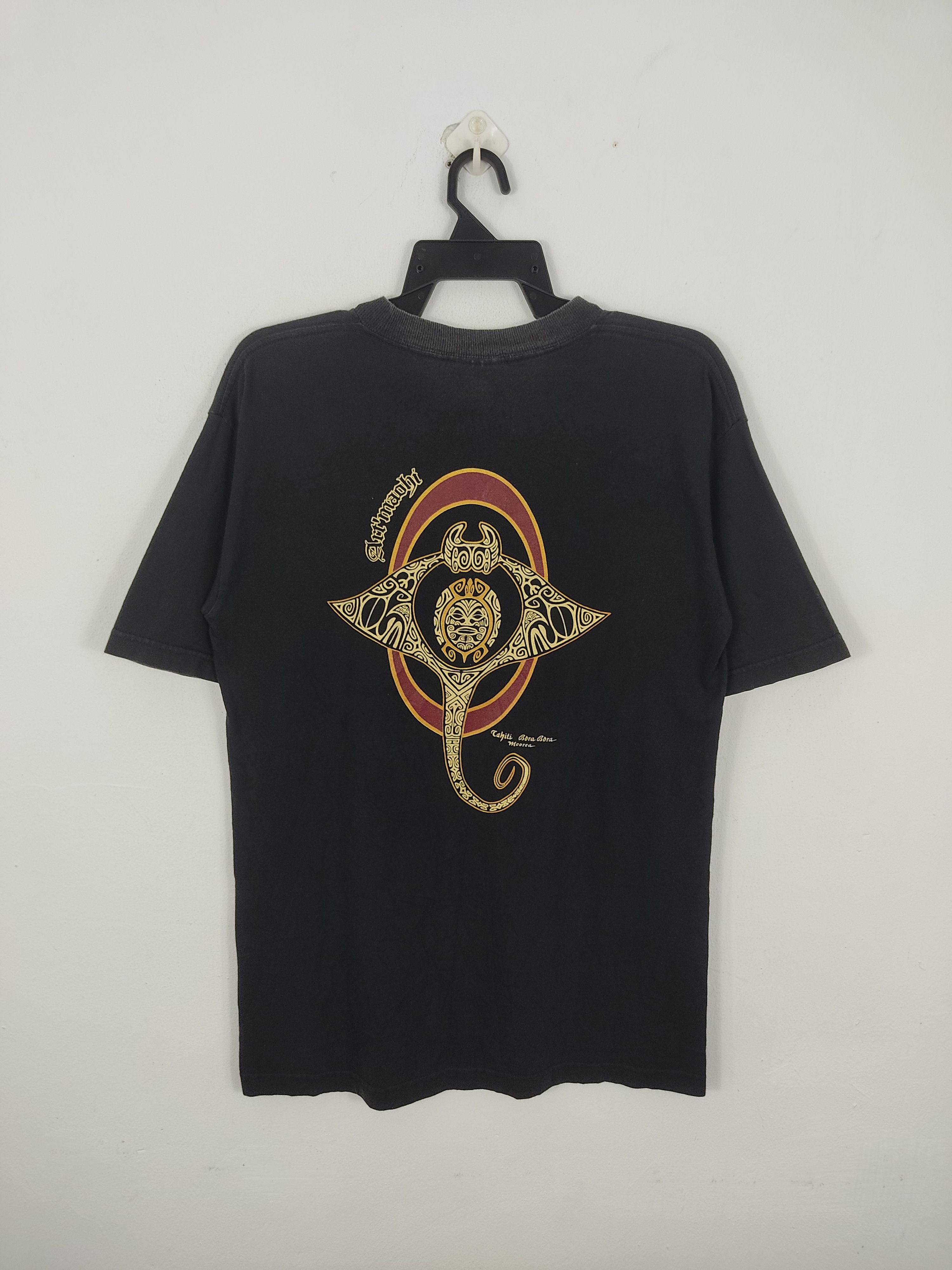 Vintage Vintage 90's Tahiti Bora Bora Tribal T-Shirt Size US M / EU 48-50 / 2 - 1 Thumbnail