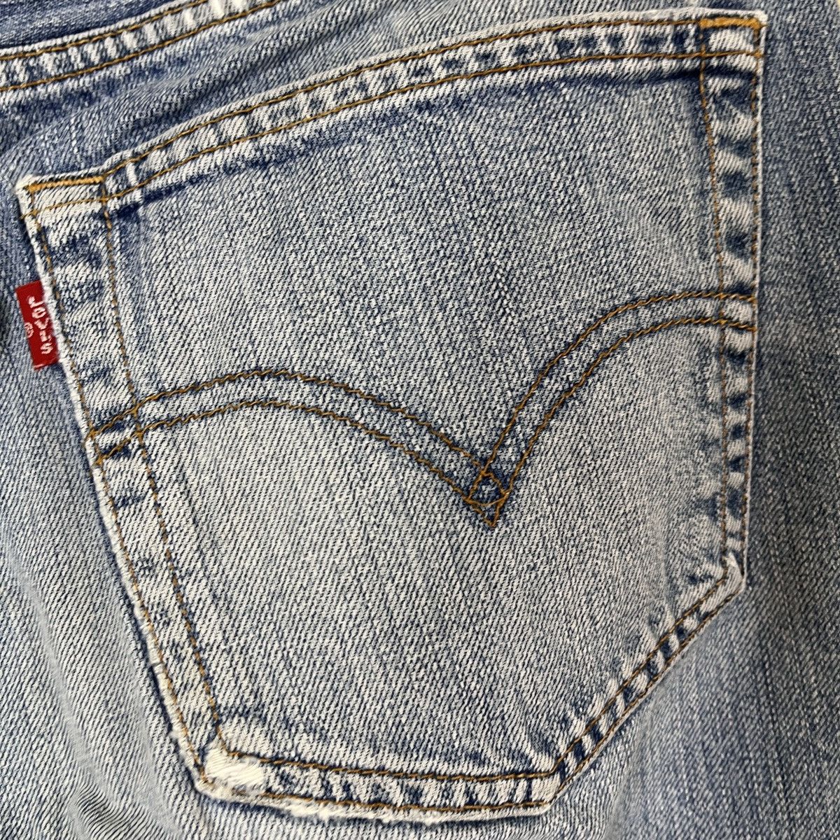 Levi's × Levi's Vintage Clothing × Vintage Distressed Levis 501 Buttons Year Made 2006 Made In Japan Size US 30 / EU 46 - 16 Thumbnail
