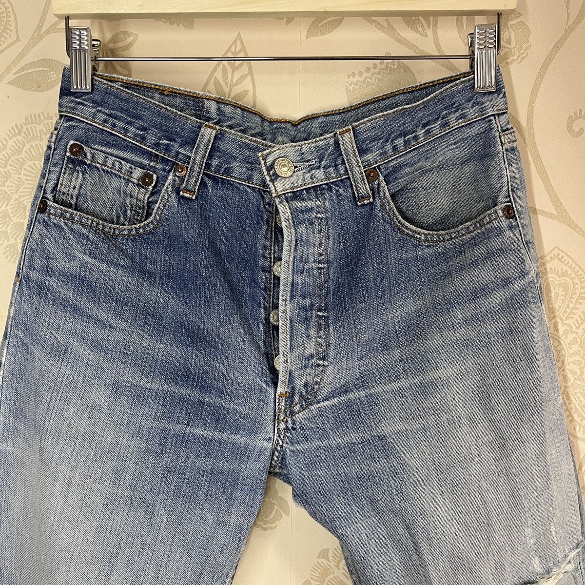 Levi's × Levi's Vintage Clothing × Vintage Distressed Levis 501 Buttons Year Made 2006 Made In Japan Size US 30 / EU 46 - 19 Thumbnail