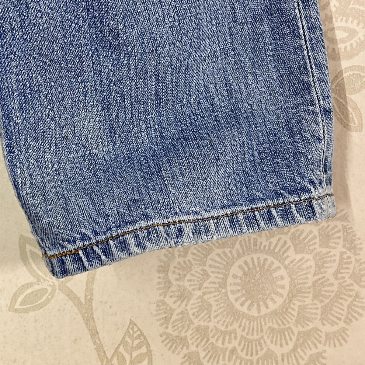 Levi's × Levi's Vintage Clothing × Vintage Distressed Levis 501 Buttons Year Made 2006 Made In Japan Size US 30 / EU 46 - 13 Thumbnail
