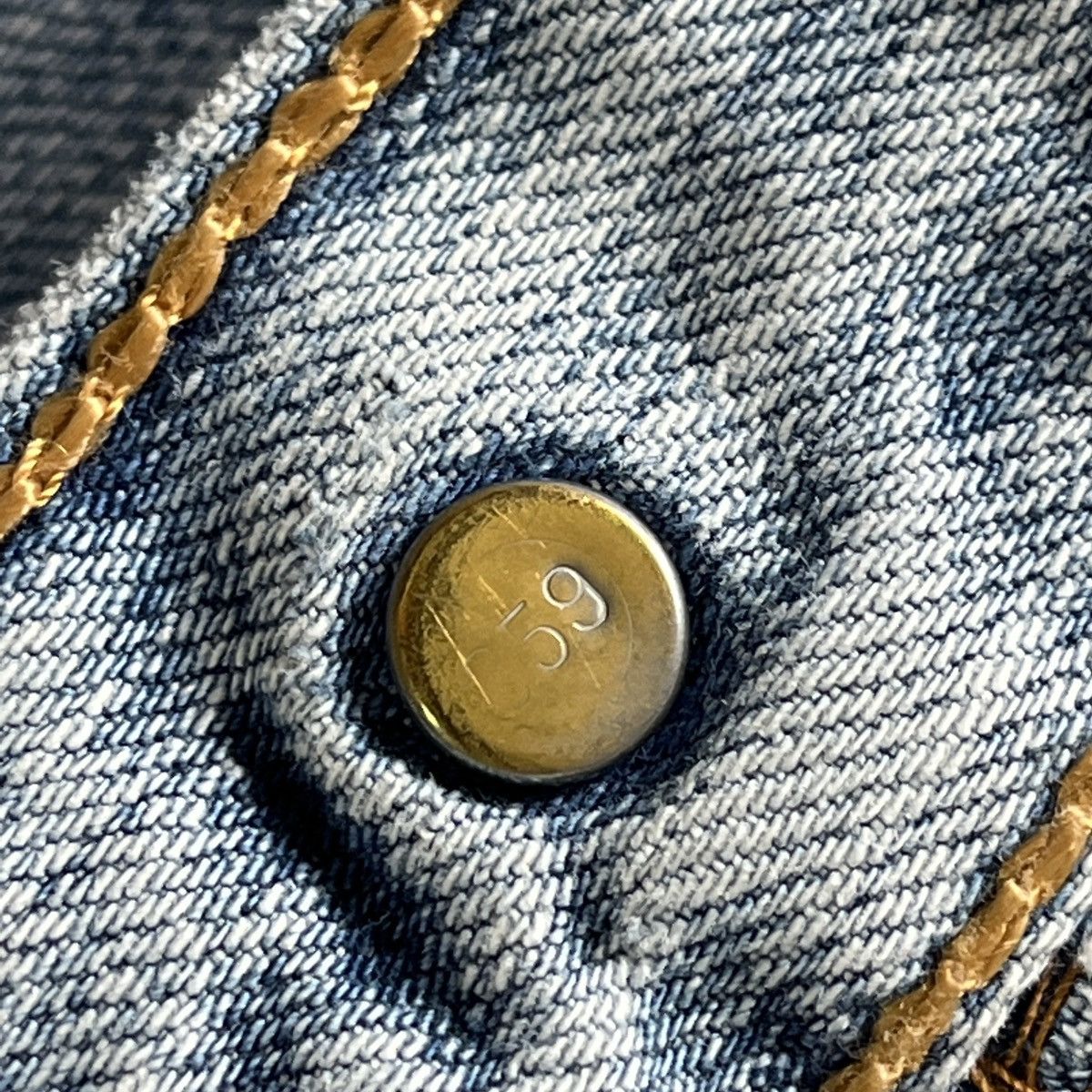 Levi's × Levi's Vintage Clothing × Vintage Distressed Levis 501 Buttons Year Made 2006 Made In Japan Size US 30 / EU 46 - 8 Thumbnail
