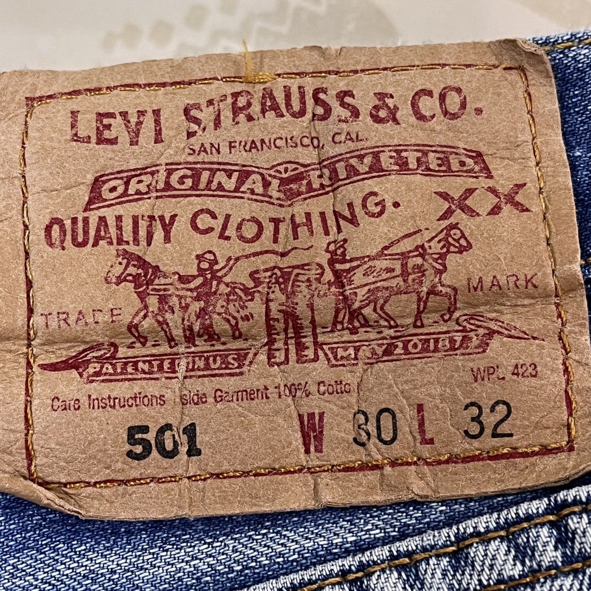 Levi's × Levi's Vintage Clothing × Vintage Distressed Levis 501 Buttons Year Made 2006 Made In Japan Size US 30 / EU 46 - 15 Thumbnail