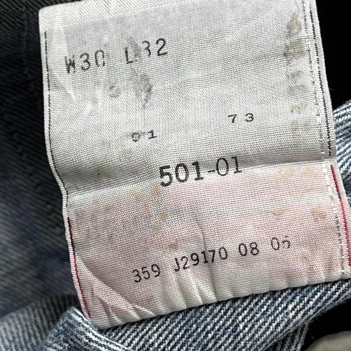 Levi's × Levi's Vintage Clothing × Vintage Distressed Levis 501 Buttons Year Made 2006 Made In Japan Size US 30 / EU 46 - 7 Thumbnail