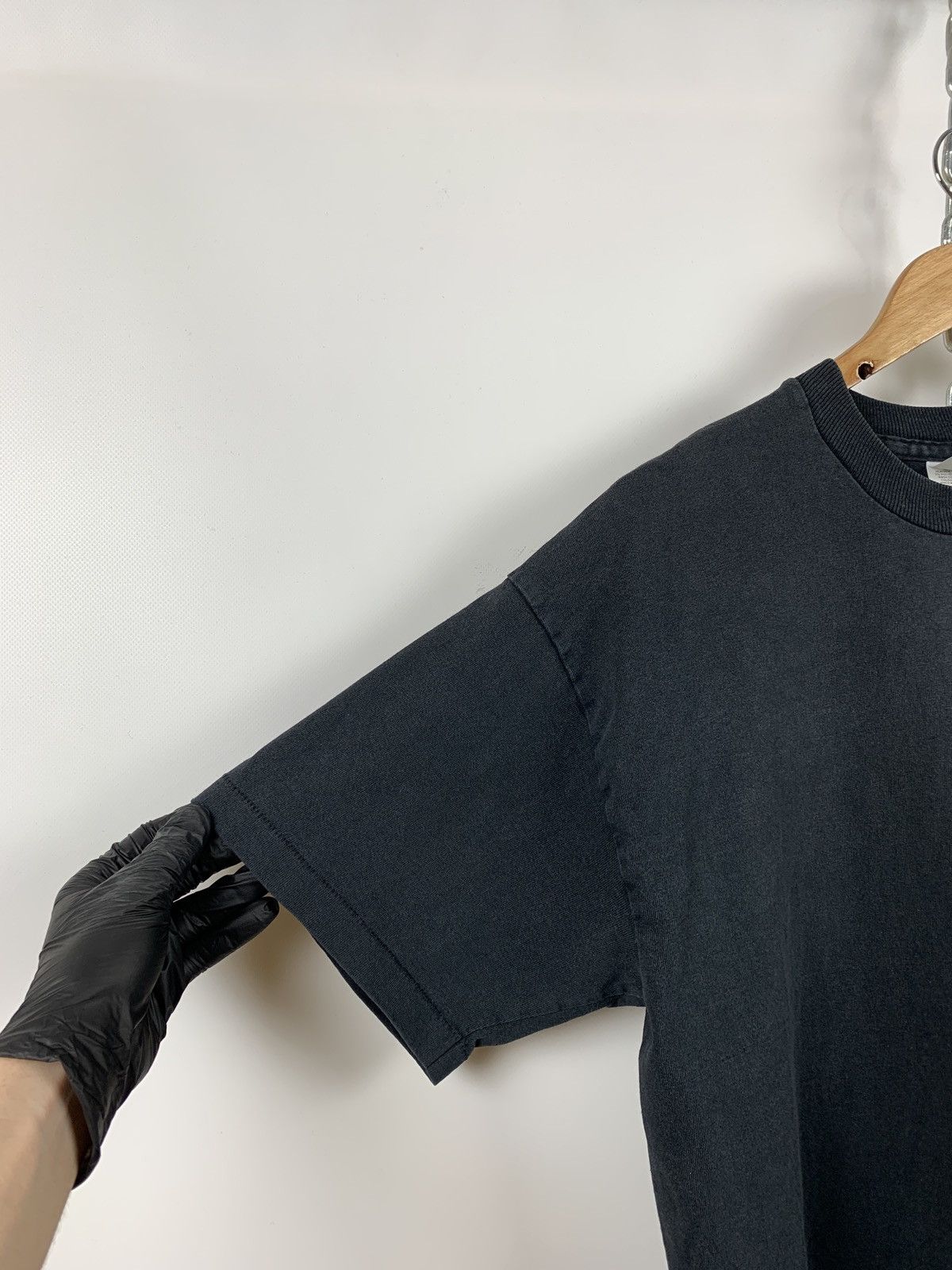 Nike 90s Vintage Nike Authentic Sport Football Single Stitch Tee Size US M / EU 48-50 / 2 - 9 Thumbnail