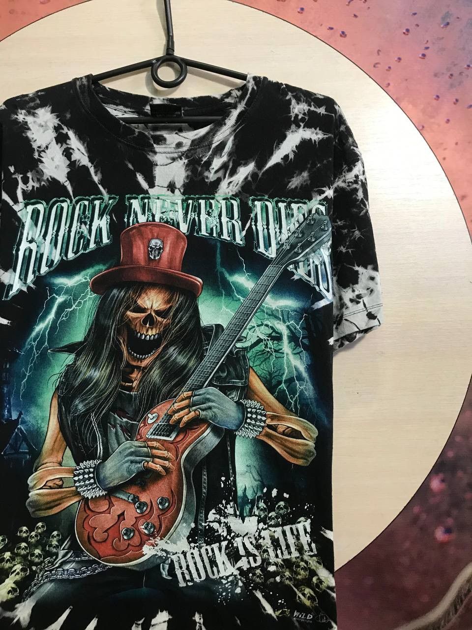 Band Tees × Vintage Vintage Band tee rock is life skulls skeleton Size US M / EU 48-50 / 2 - 1 Thumbnail