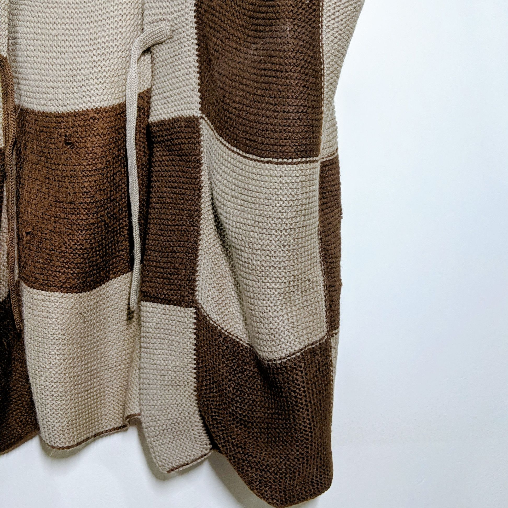 Japanese Brand Vintage Japanese Square Design Sleeveless Knitwear Sweater Size US XS / EU 42 / 0 - 5 Thumbnail