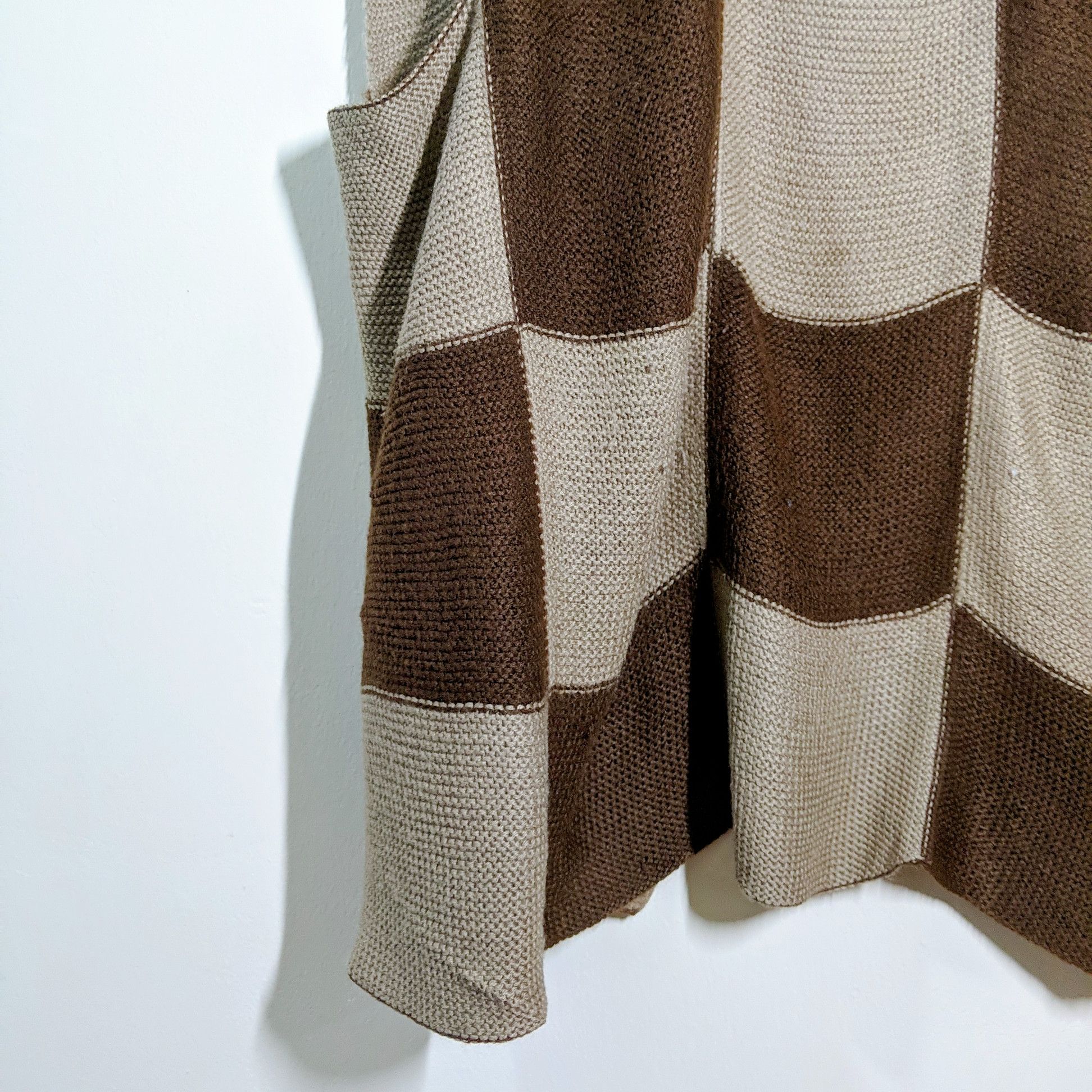 Japanese Brand Vintage Japanese Square Design Sleeveless Knitwear Sweater Size US XS / EU 42 / 0 - 6 Thumbnail
