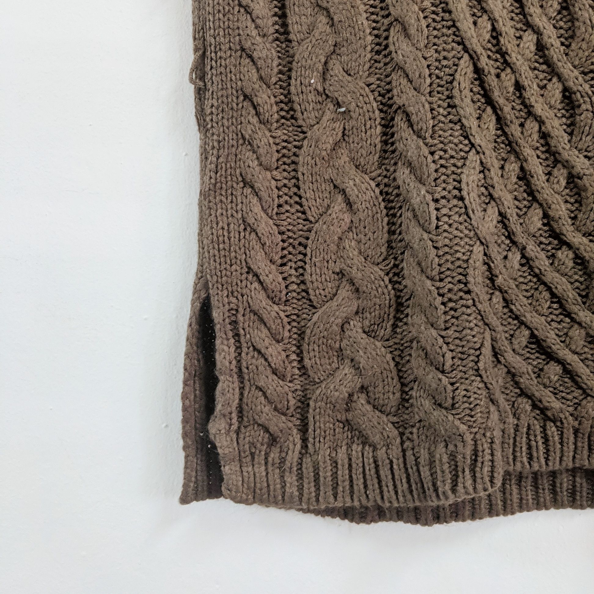 Japanese Brand Vintage GU Sleeveless Knitwear Handknit Sweater Size US S / EU 44-46 / 1 - 2 Thumbnail
