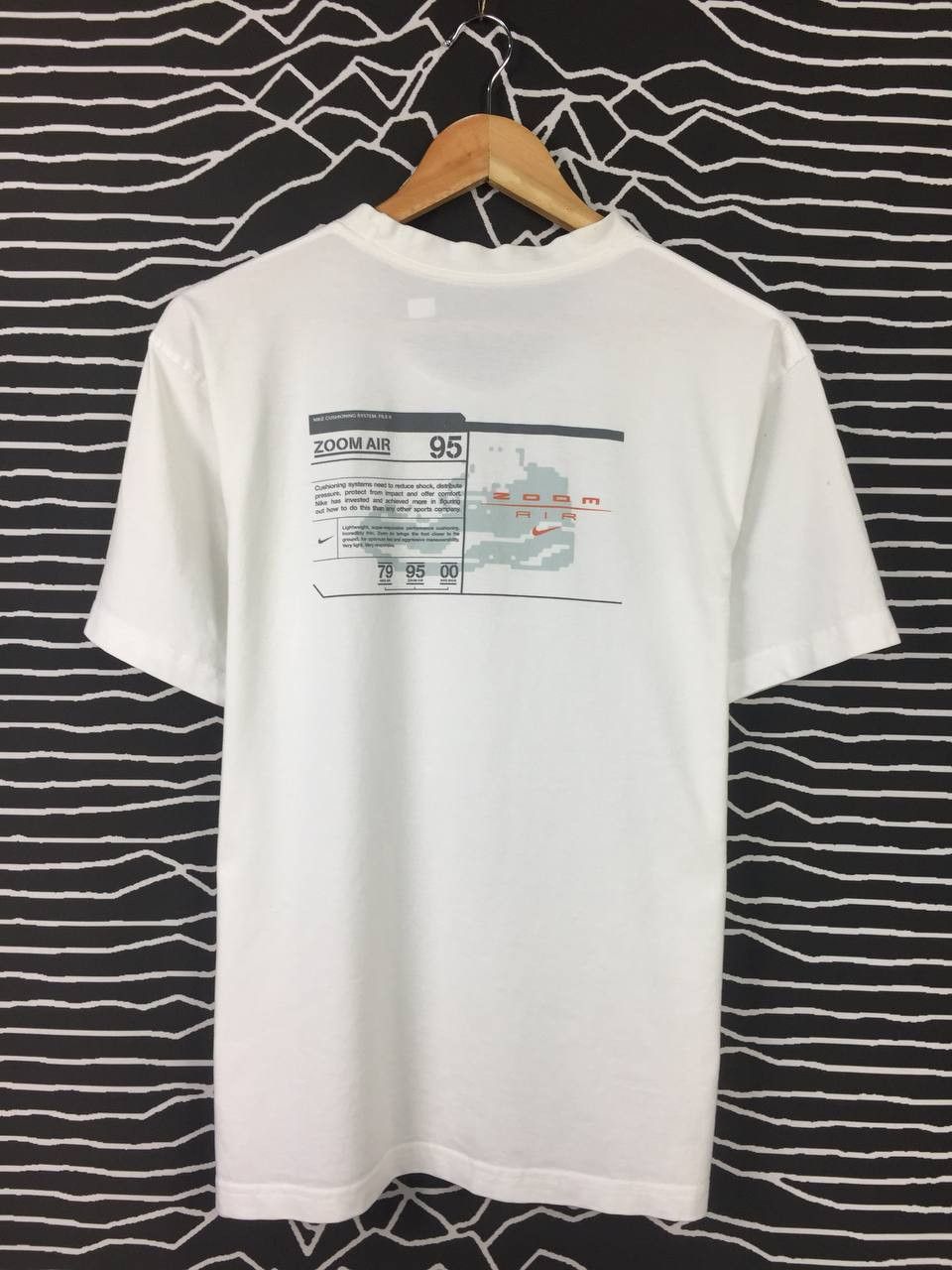 Nike Vtg Y2K Nike Zoom Air 95 Sneakers Promo Tee Size US L / EU 52-54 / 3 - 3 Thumbnail
