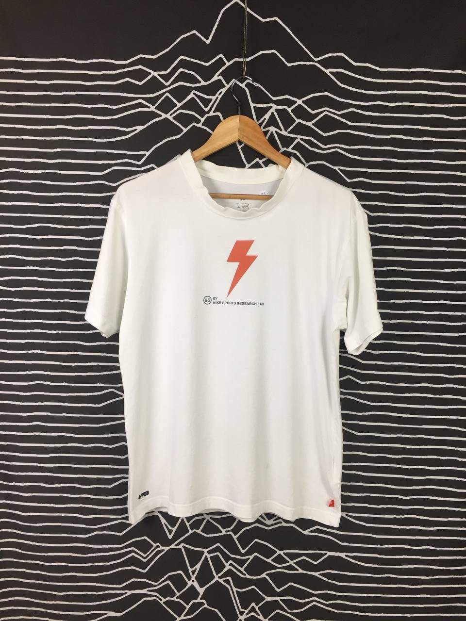 Nike Vtg Y2K Nike Zoom Air 95 Sneakers Promo Tee Size US L / EU 52-54 / 3 - 2 Thumbnail