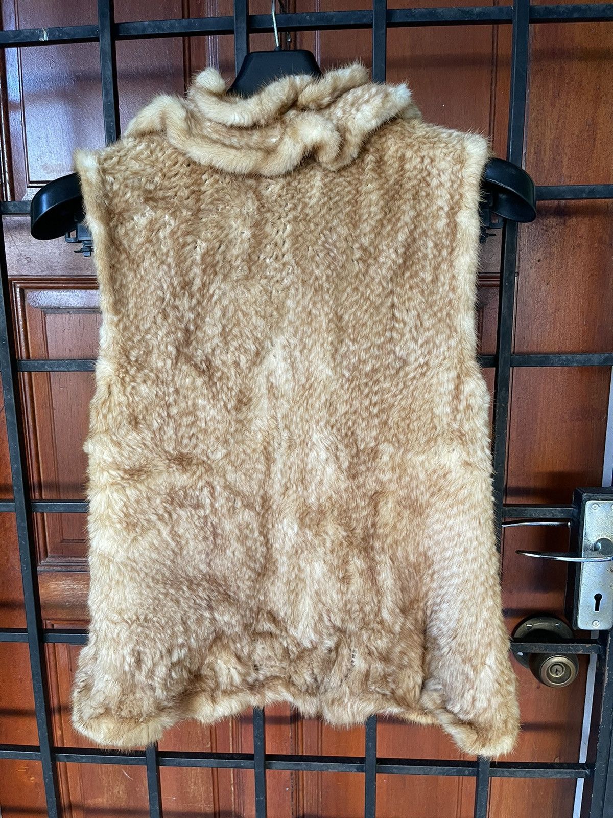 Vera Pelle Rare luxury style MINK FUR ROSES VEST Size 46L - 2 Thumbnail