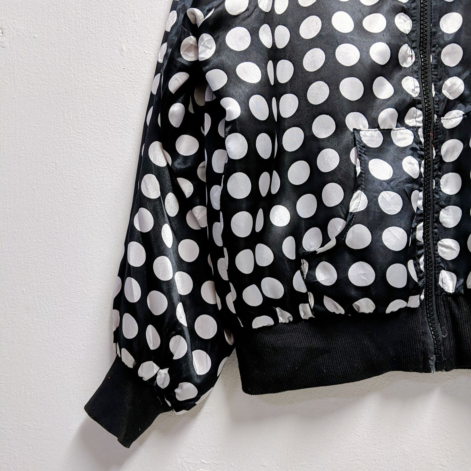 Japanese Brand Vintage Japanese Japan Dots Light Jacket Zipper Ups Hooded Size US L / EU 52-54 / 3 - 9 Thumbnail