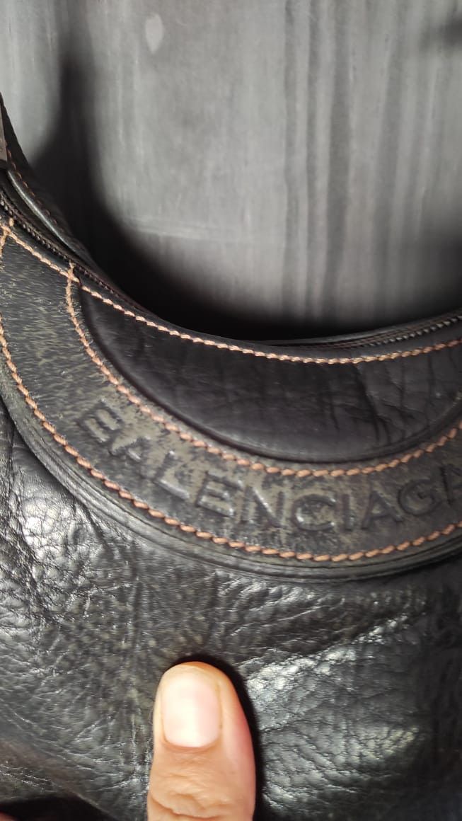 Balenciaga × Leather × Vintage Vintage Balenciaga Paris BB Leather Women Shoulder Tote Bag Size ONE SIZE - 24 Thumbnail