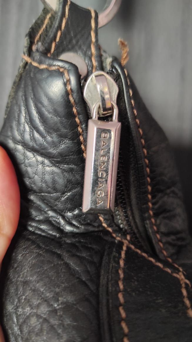 Balenciaga × Leather × Vintage Vintage Balenciaga Paris BB Leather Women Shoulder Tote Bag Size ONE SIZE - 23 Thumbnail