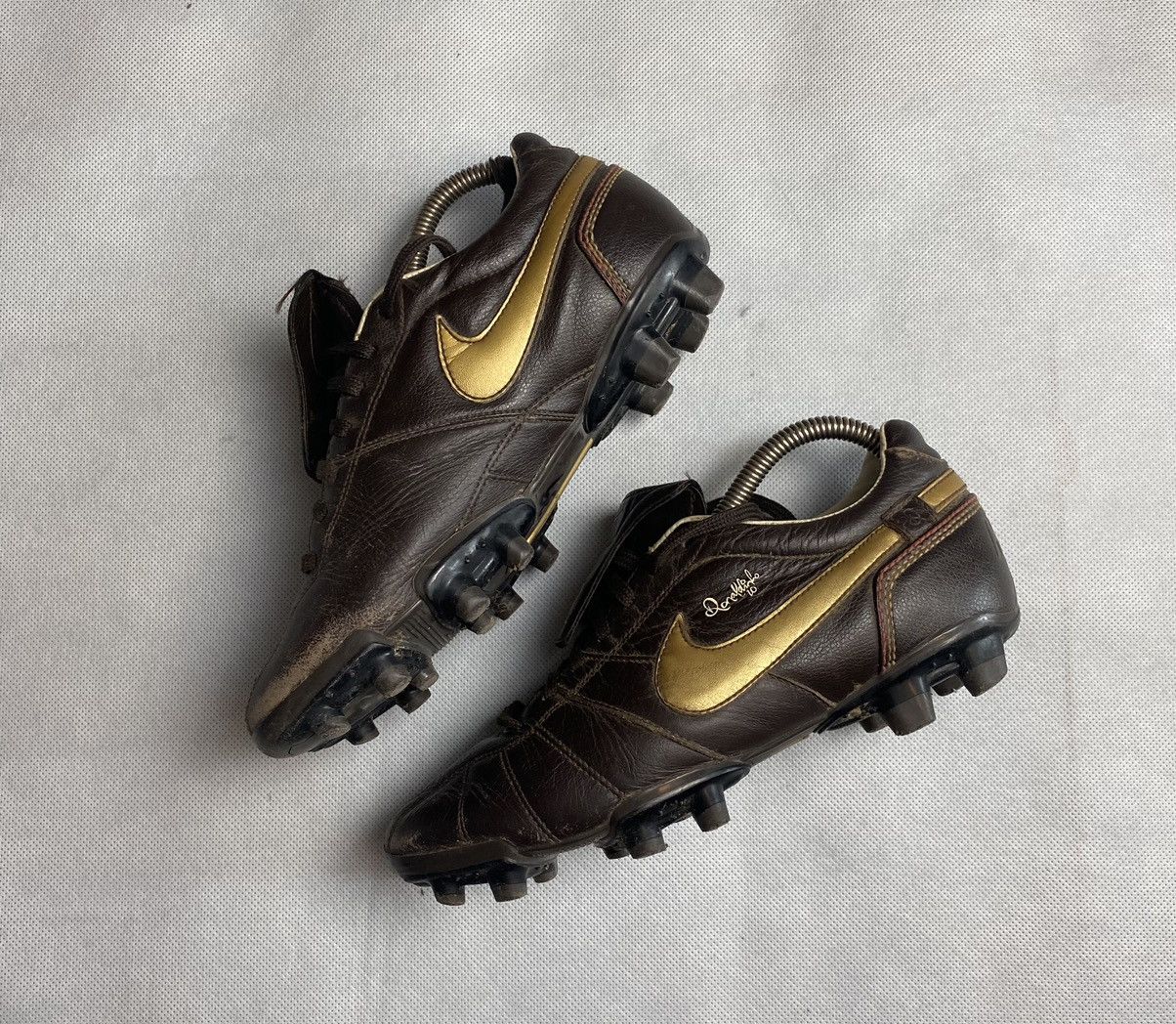 ronaldinho nike boots