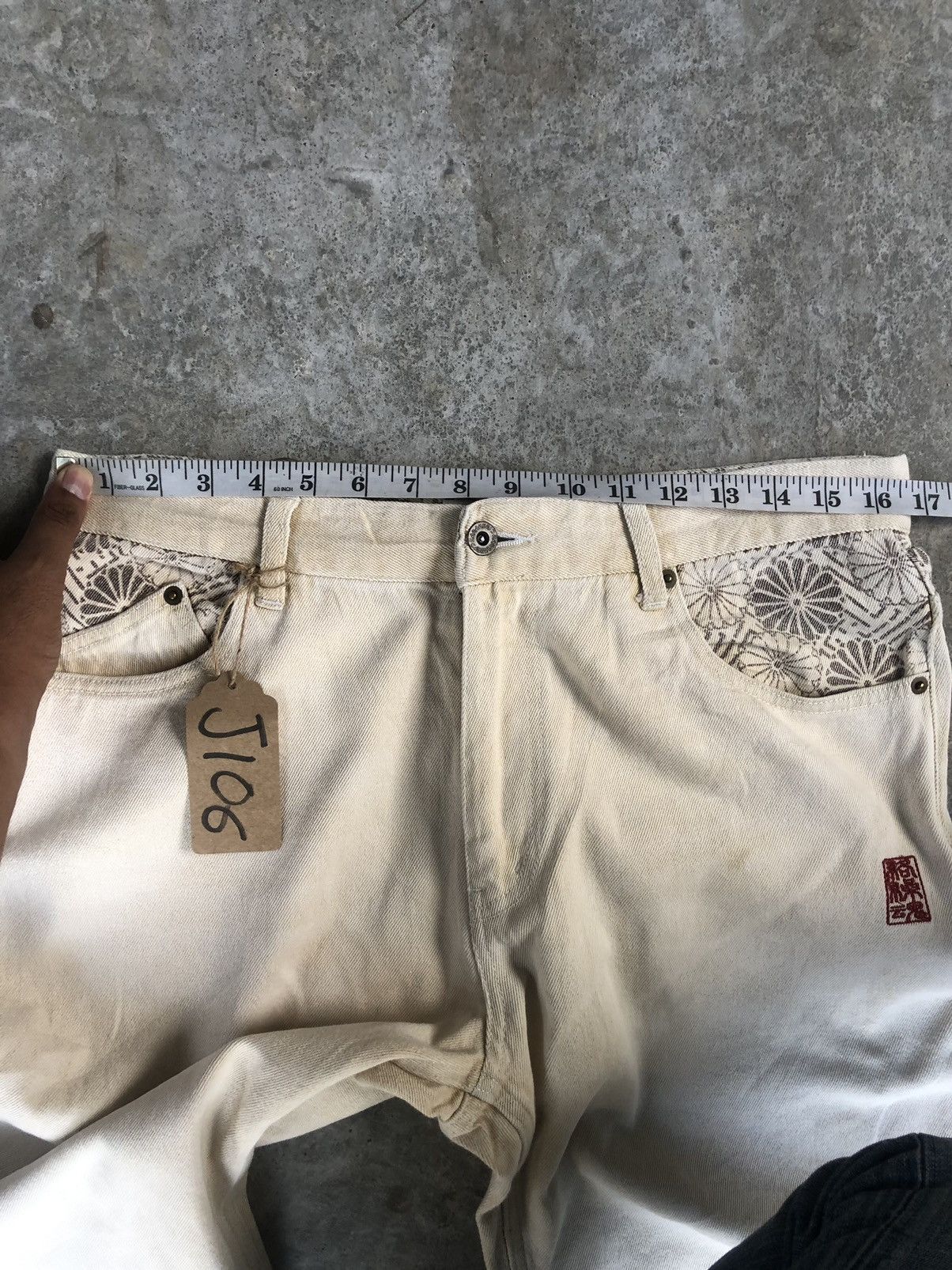 Karakuri Tamashii Japanese Karakuri tamashi Embroidered Denim Baggy Jeans Size US 33 - 17 Thumbnail