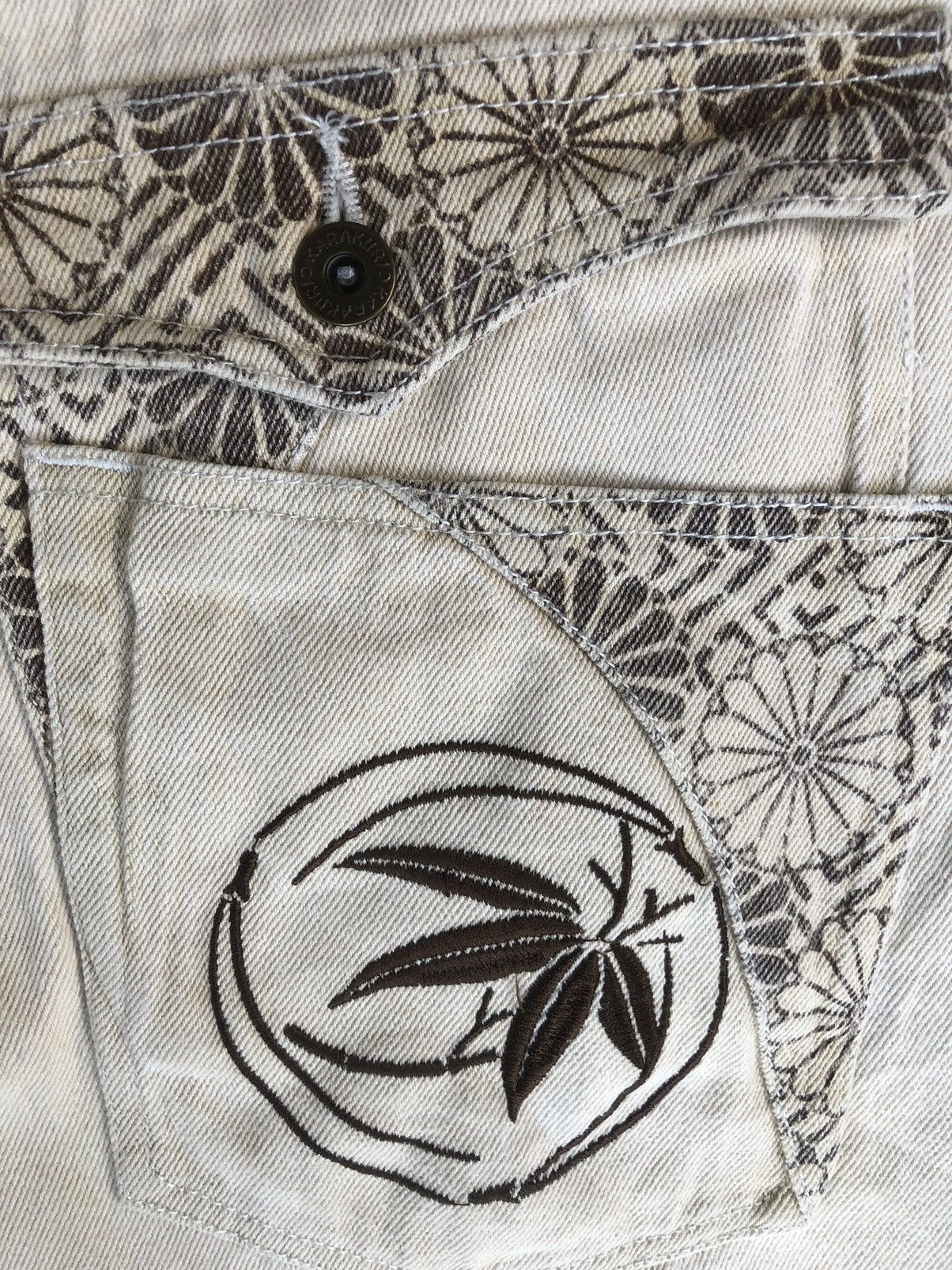 Karakuri Tamashii Japanese Karakuri tamashi Embroidered Denim Baggy Jeans Size US 33 - 11 Thumbnail