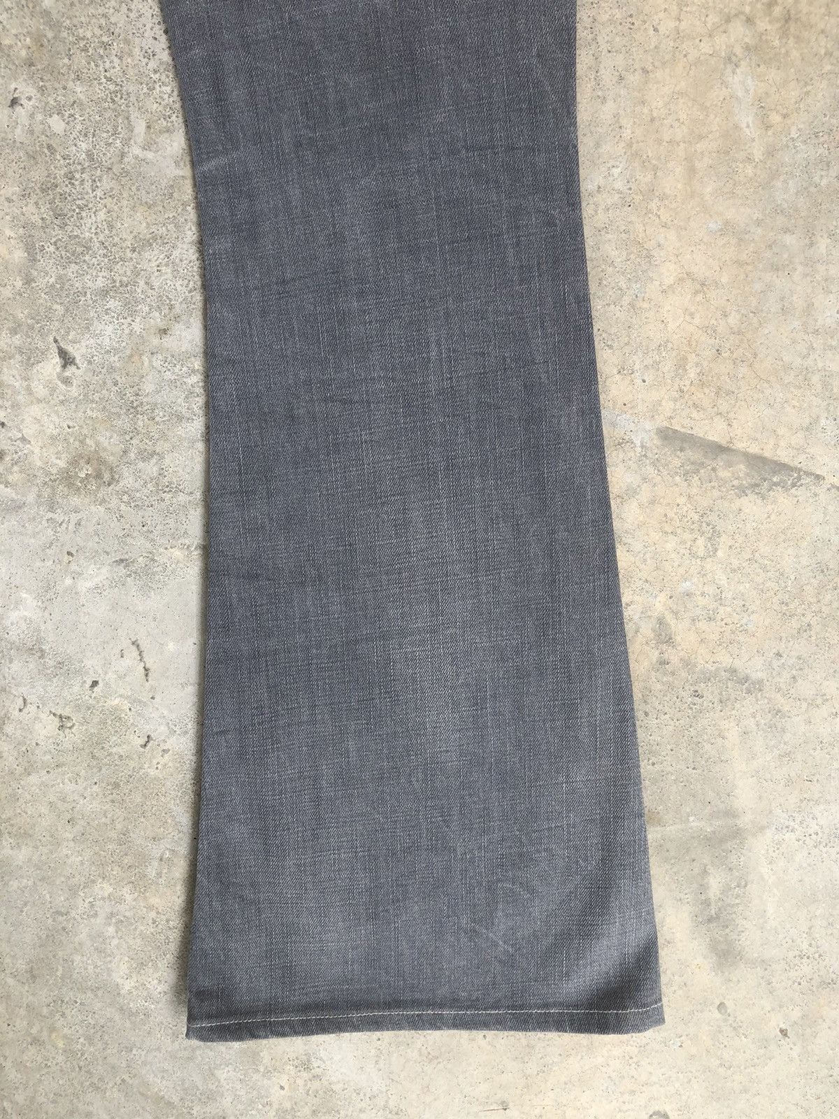 If Six Was Nine Y2k Levi's Flared Jeans Distressed Jeans Size US 31 - 12 Thumbnail
