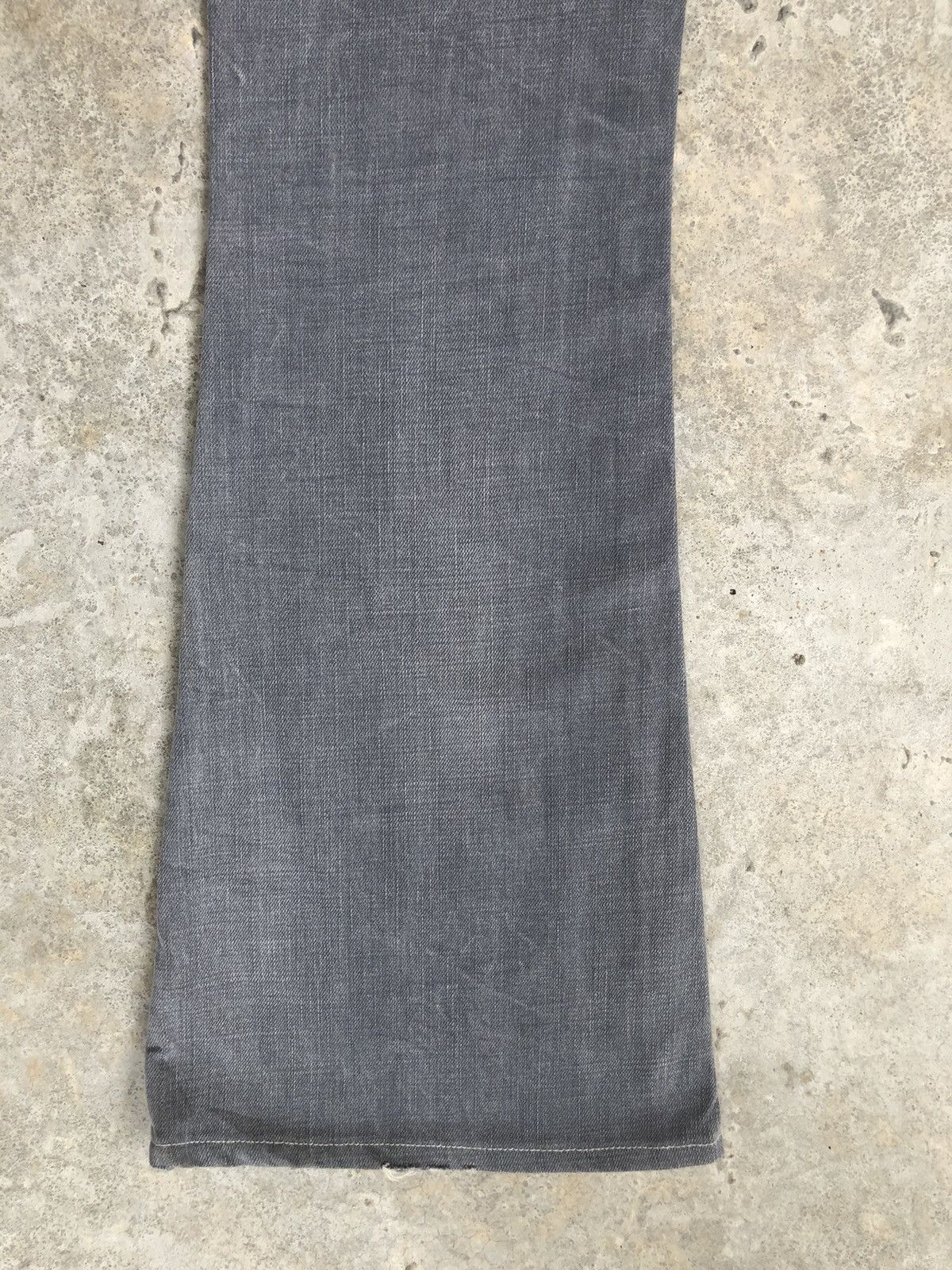 If Six Was Nine Y2k Levi's Flared Jeans Distressed Jeans Size US 31 - 11 Thumbnail