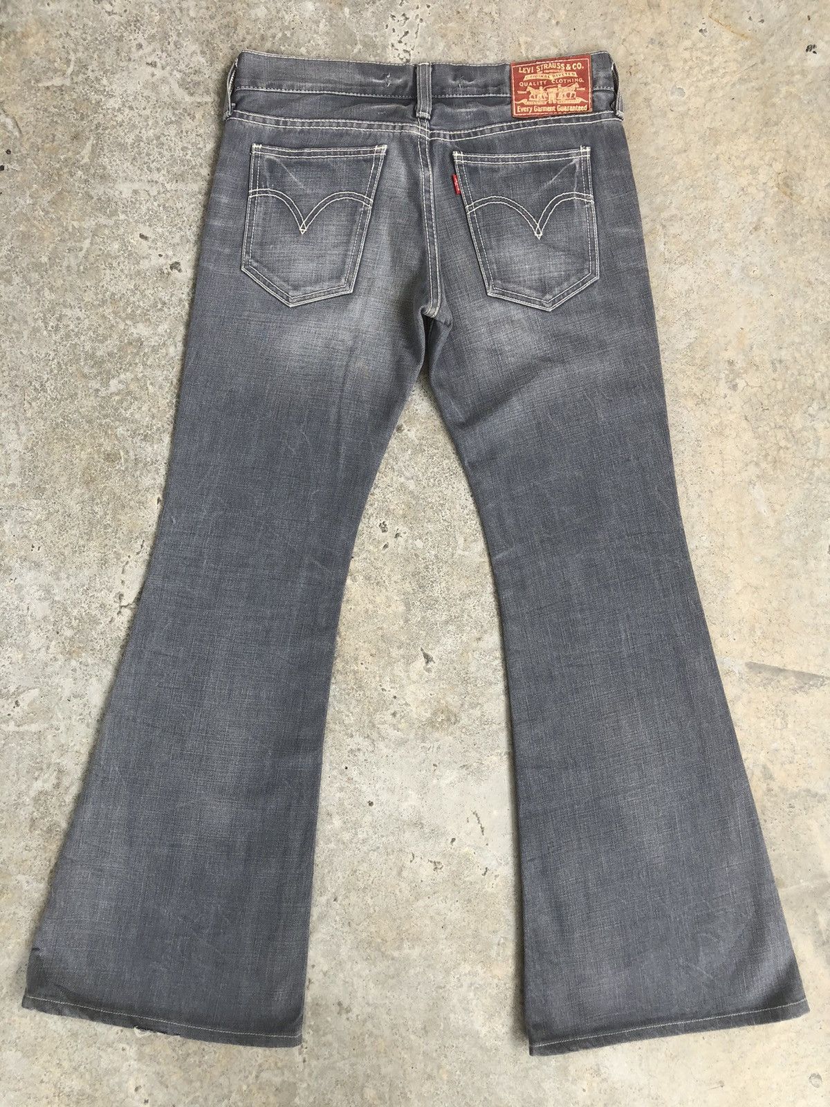 If Six Was Nine Y2k Levi's Flared Jeans Distressed Jeans Size US 31 - 1 Thumbnail