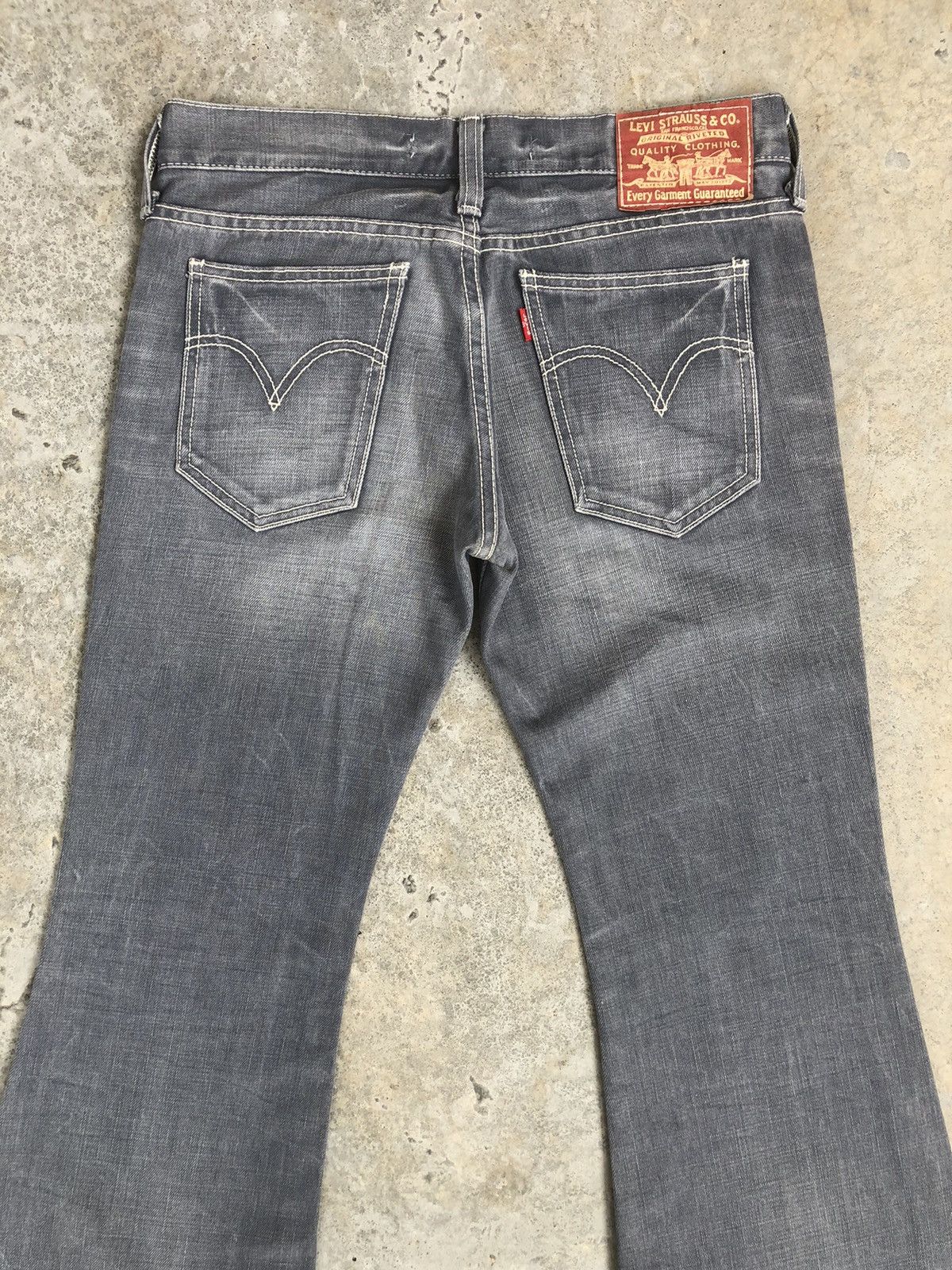 If Six Was Nine Y2k Levi's Flared Jeans Distressed Jeans Size US 31 - 8 Thumbnail