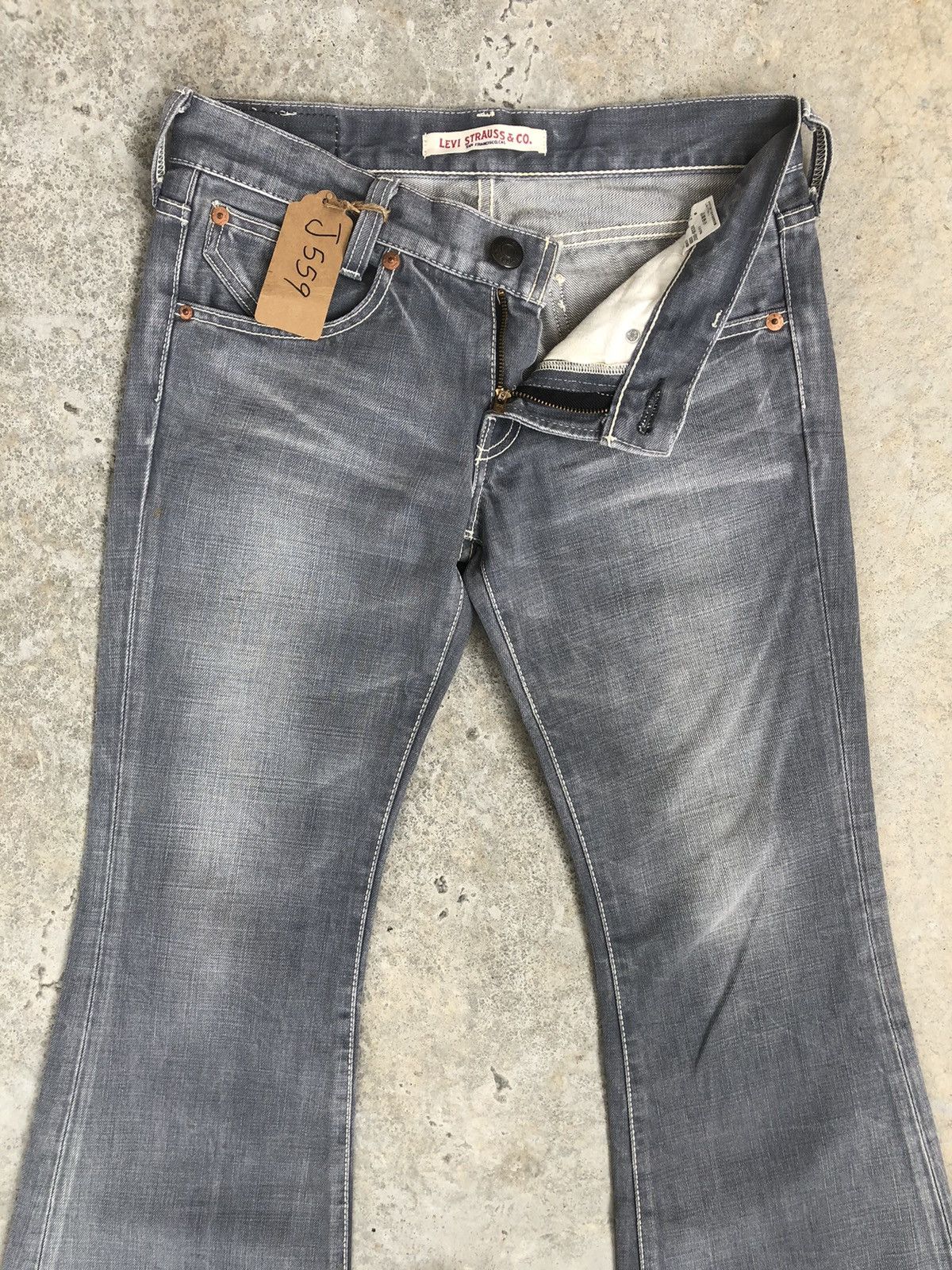 If Six Was Nine Y2k Levi's Flared Jeans Distressed Jeans Size US 31 - 3 Thumbnail