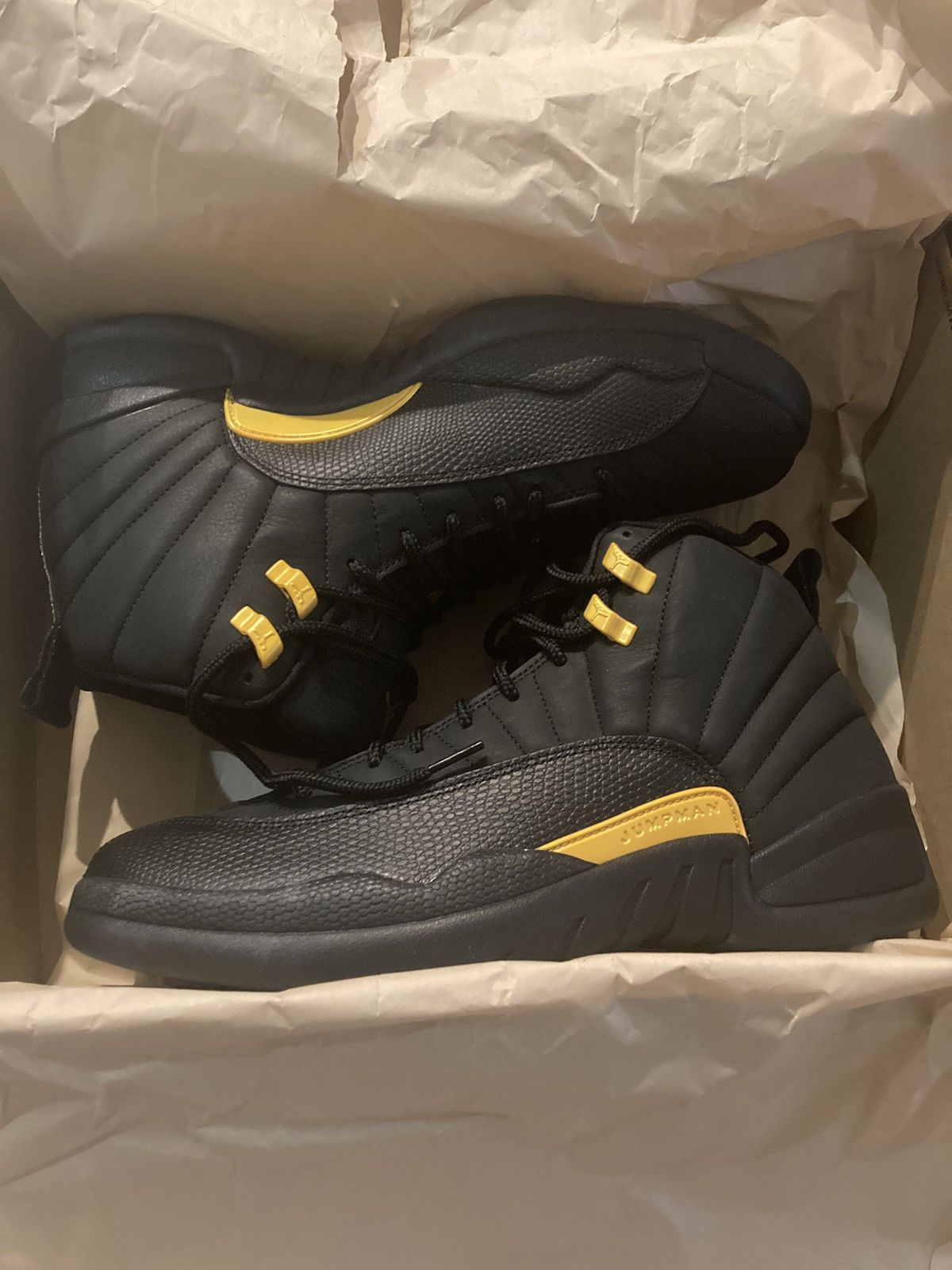 Jordan Brand × Nike Air Jordan 12 Black Taxi Size 11 Size US 11 / EU 44 - 2 Thumbnail