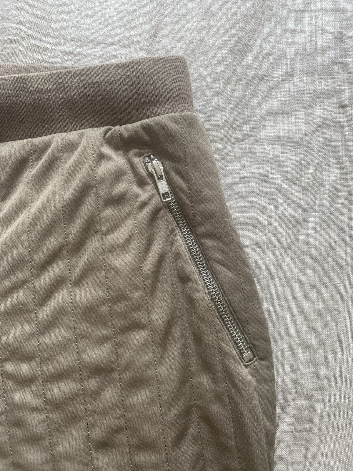 Helmut Lang Helmut Lang Quilted Short Size US 32 / EU 48 - 3 Thumbnail